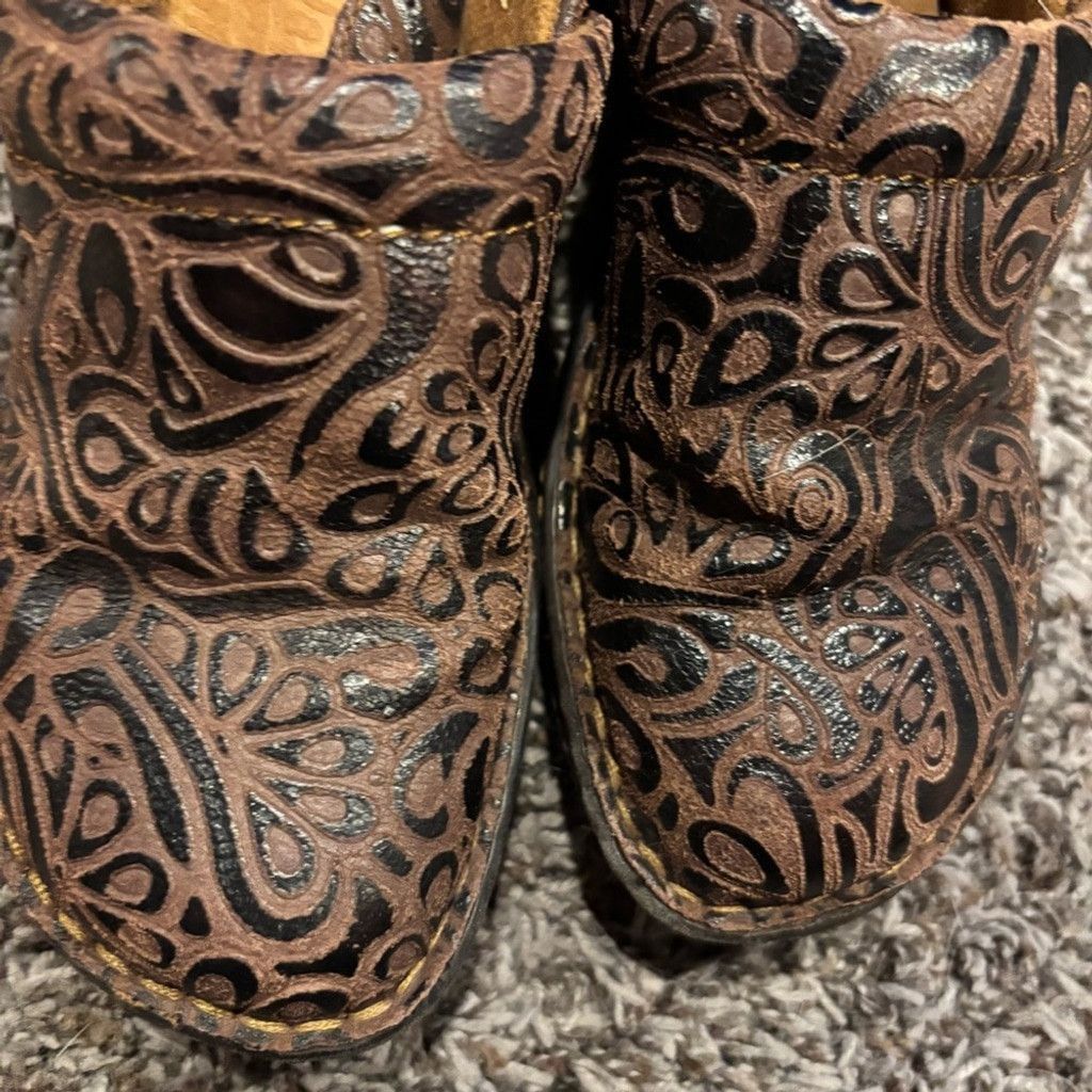 Other Woman’s BOC Clogs Size US 6 / IT 36 - 2 Thumbnail