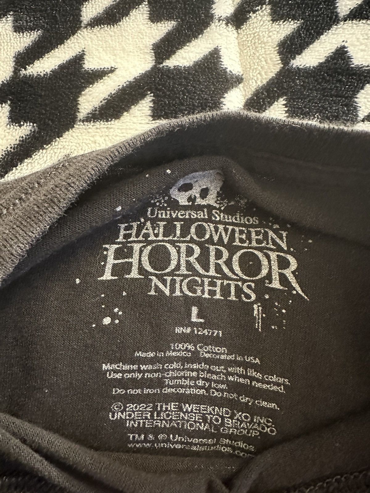 Other The Weeknd Halloween Horror Nights Tee Size US L / EU 52-54 / 3 - 3 Thumbnail