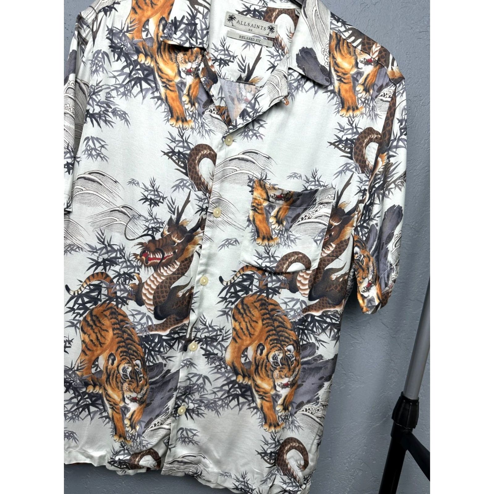 Allsaints Allsaints Kali Hawaiian Shirt Dragon Tiger XS Men Button-Up Short Sleeve Collared Multicolor Pattern Hawaiian 90s Theme Mens Size US XS / EU 42 / 0 - 3 Thumbnail