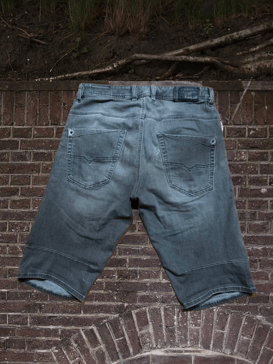 Diesel Diesel Denim Shorts Mens Light Wash Jean Button Fly Size US 32 / EU 48 - 1 Thumbnail