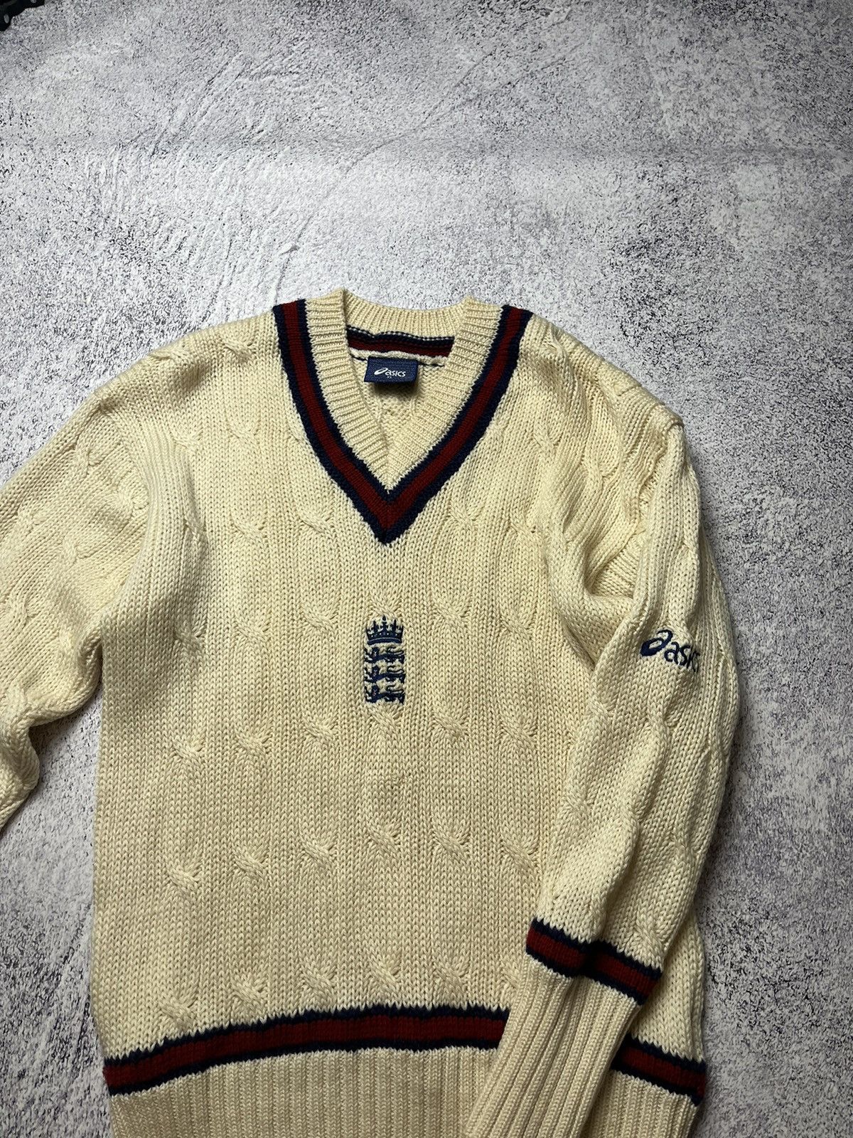 Asics Rare VINTAGE Asics Sweater England soocer football XL Size US XL / EU 56 / 4 - 13 Thumbnail