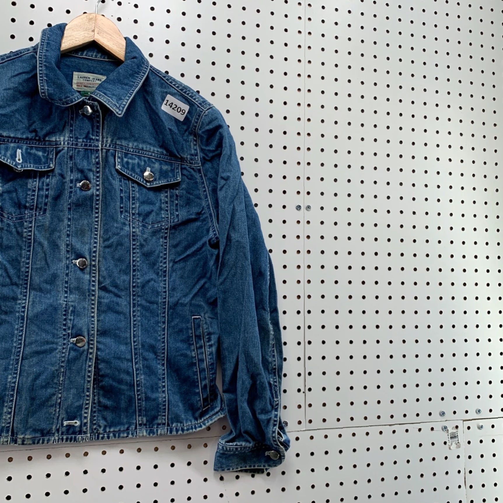 Ralph Lauren VINTAGE Lauren Ralph Lauren Denim Jacket Women's Small Blue Button-Down 90s Style Ladies Size S / US 4 / IT 40 - 5 Thumbnail