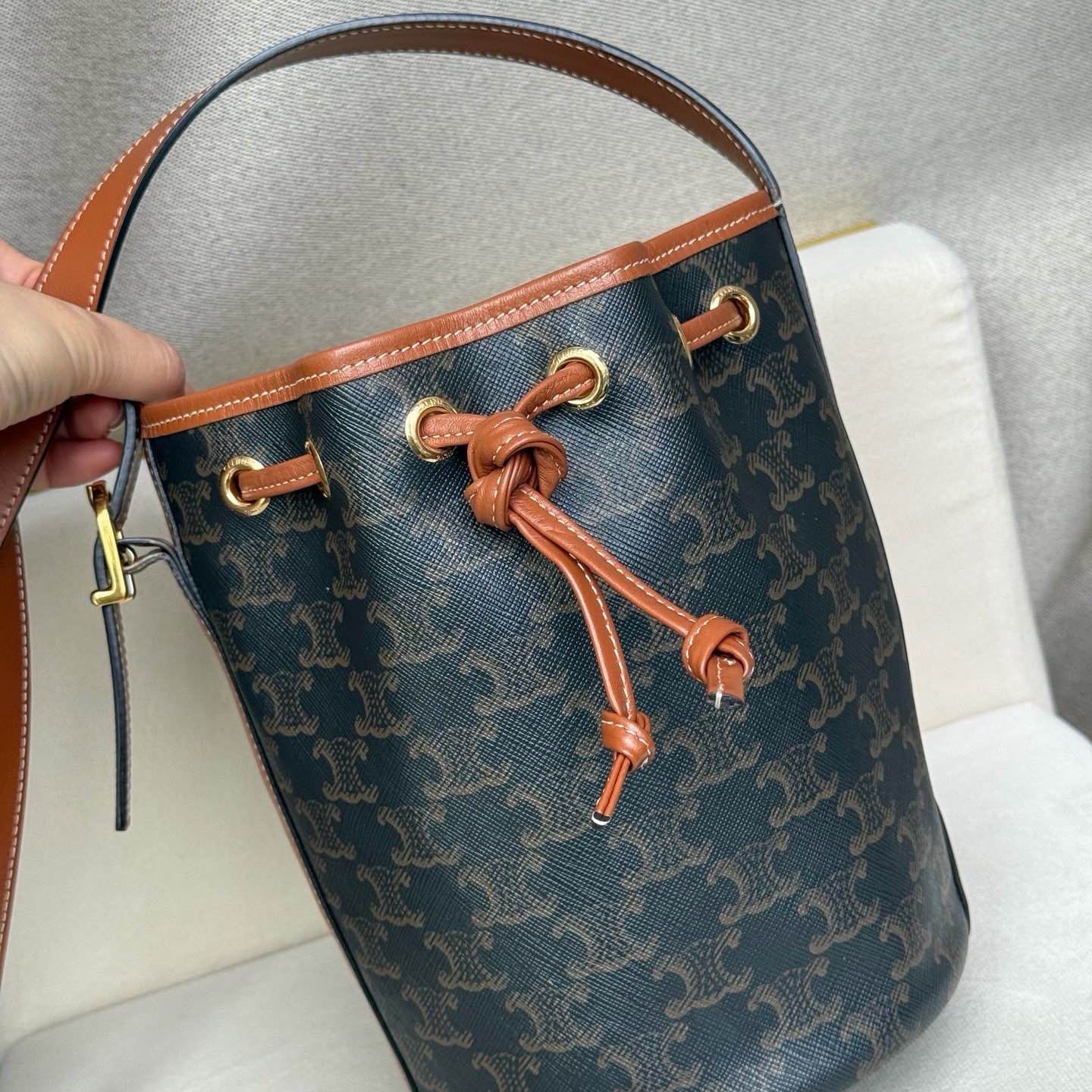 Celine CELINE Triomphe Canvas Bucket Bag Brown Size ONE SIZE - 1 Thumbnail