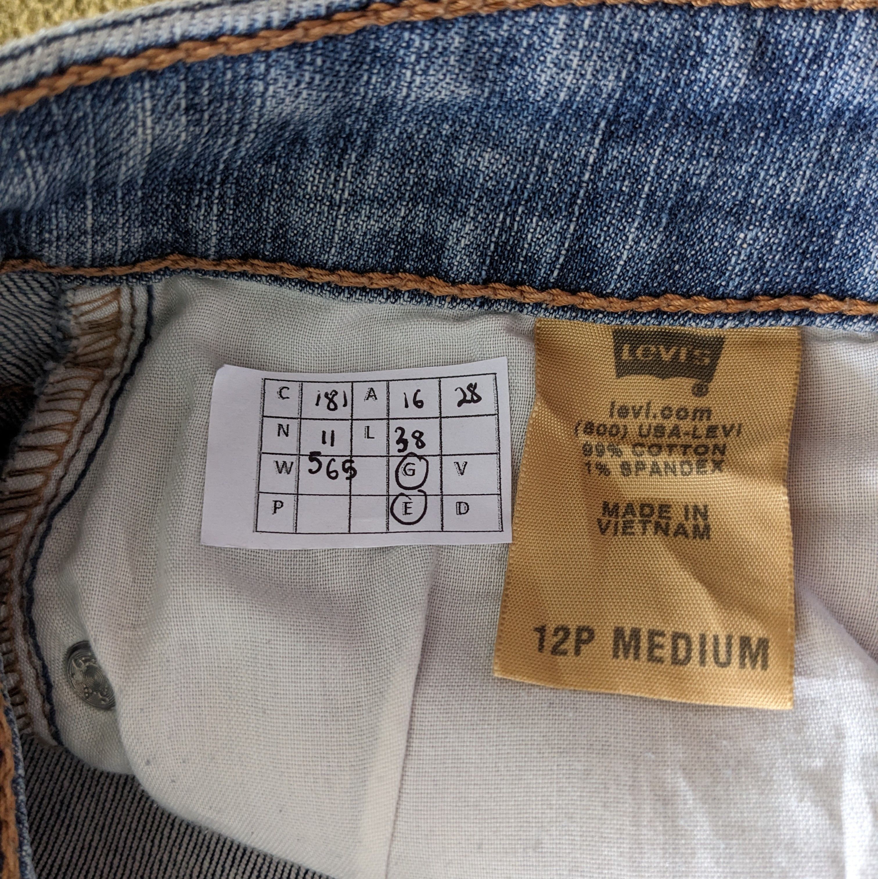 Vintage Vintage Levi's American Brand Distressed Jeans Size US 32 / EU 48 - 11 Thumbnail