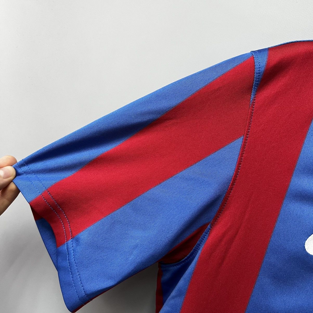 Nike Nike Jersey y2k Soccer Shirt Size US M / EU 48-50 / 2 - 16 Thumbnail