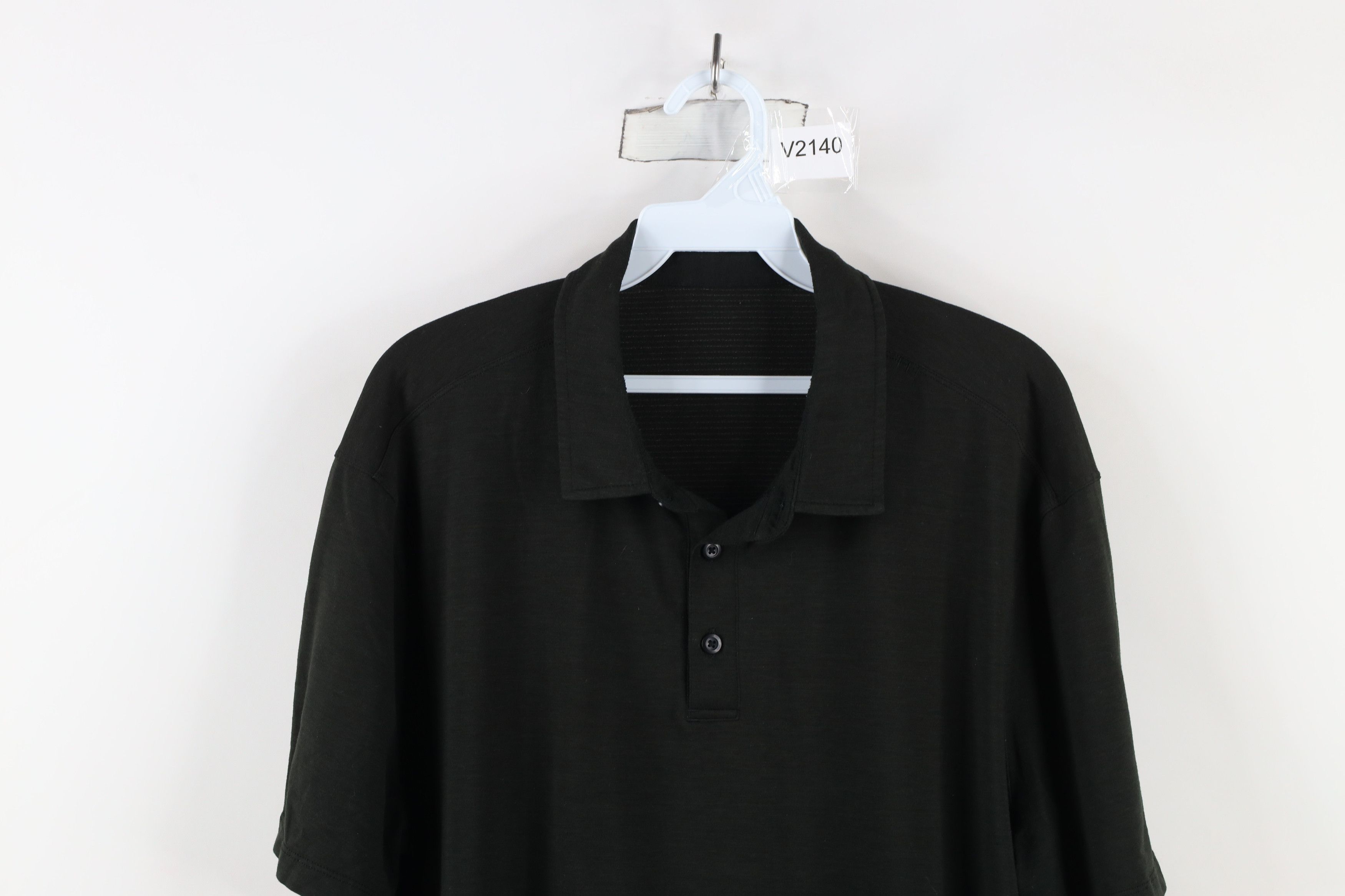 Lululemon Lululemon Vent Tech Short Sleeve Collared Polo Shirt Black Size US XL / EU 56 / 4 - 2 Thumbnail