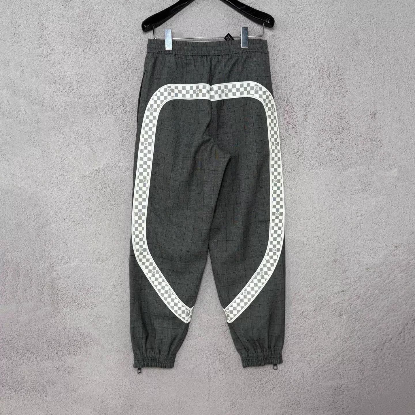 Louis Vuitton LV gray wool check & monogram pants size XS Size US 28 / EU 44 - 2 Thumbnail
