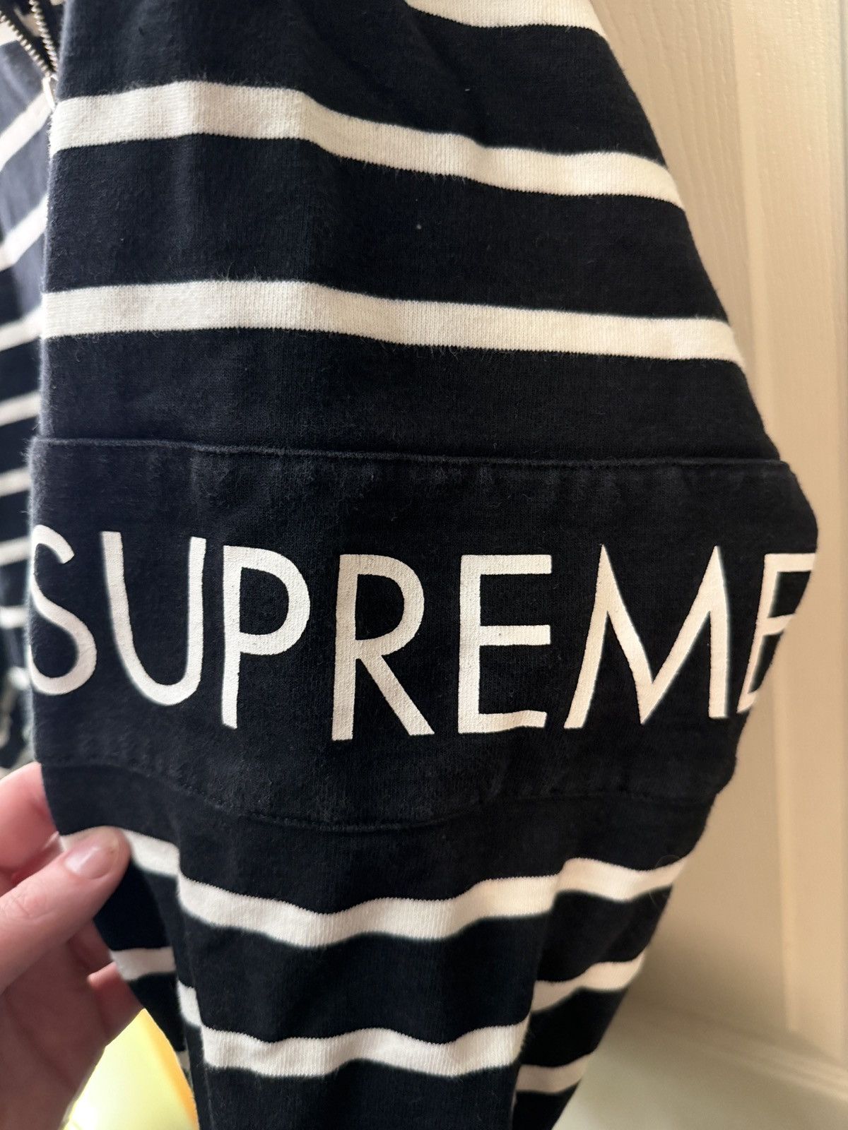 Supreme Supreme Striped Quarter Zip Black/White Size XL FW18 Size US XL / EU 56 / 4 - 3 Thumbnail