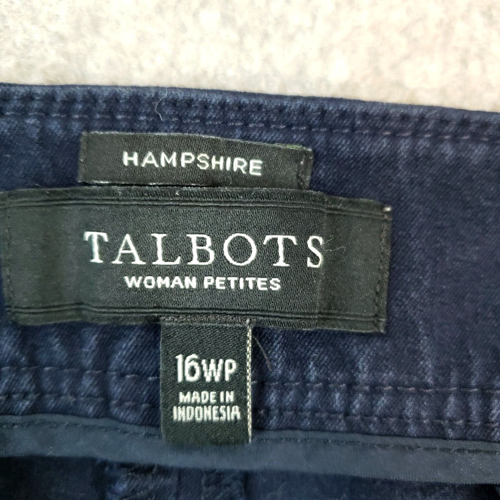 Talbots Talbots Pants Womens 16 Petite Blue Hampshire Cropped Stretch Casual Pants 16P Blue Talbots Women Cropped Straight Front Petite Size 32" / US 10 / IT 46 - 7 Thumbnail