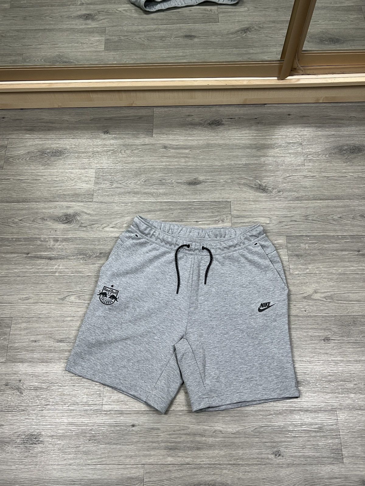 Nike Nike Red Bull Salzburg Tech Fleece Shorts Grey Mens Sz L Size US 34 / EU 50 - 1 Thumbnail