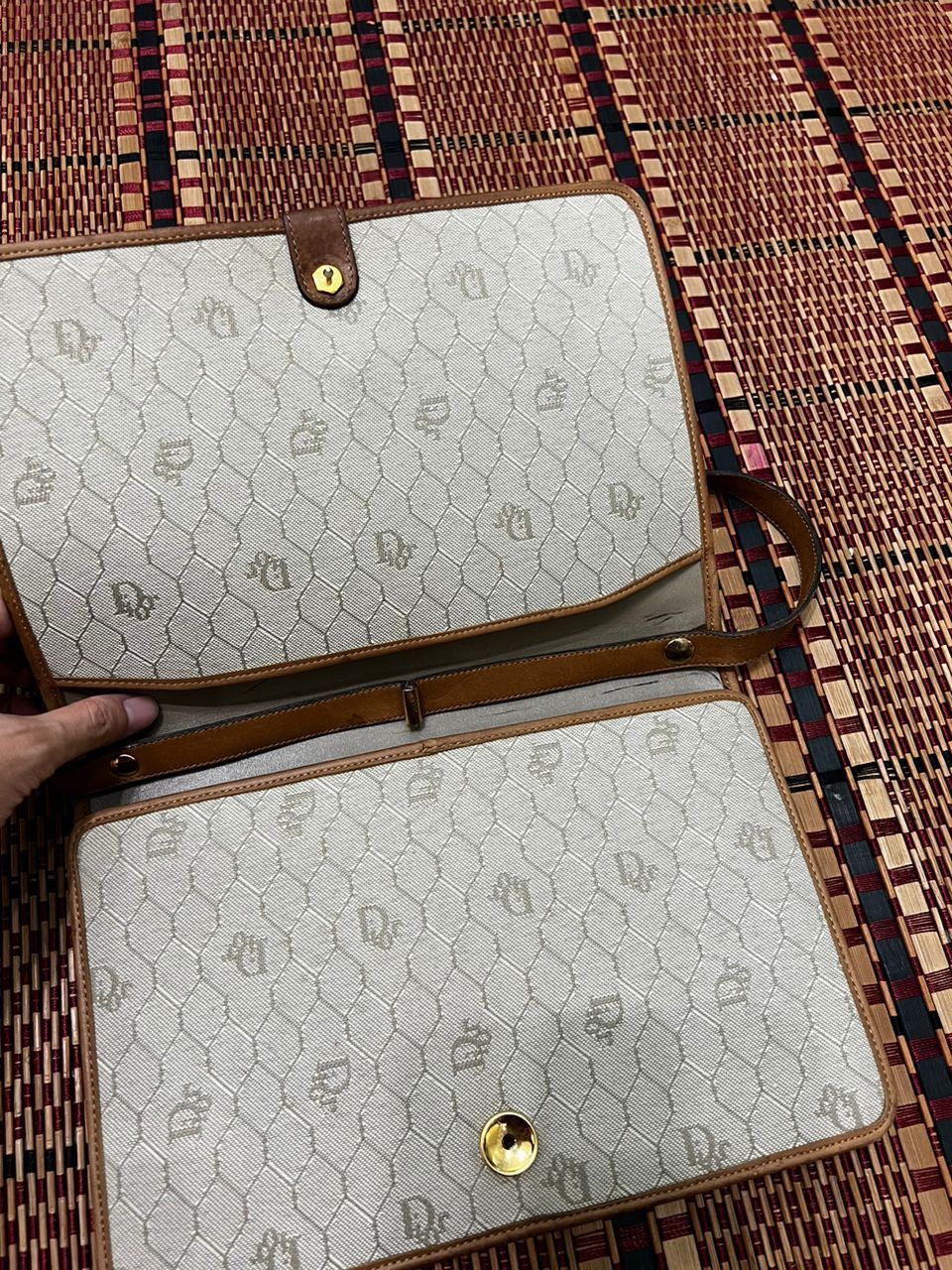 Dior Christian dior honeycomb canvas ling bag/cross body Size ONE SIZE - 9 Thumbnail