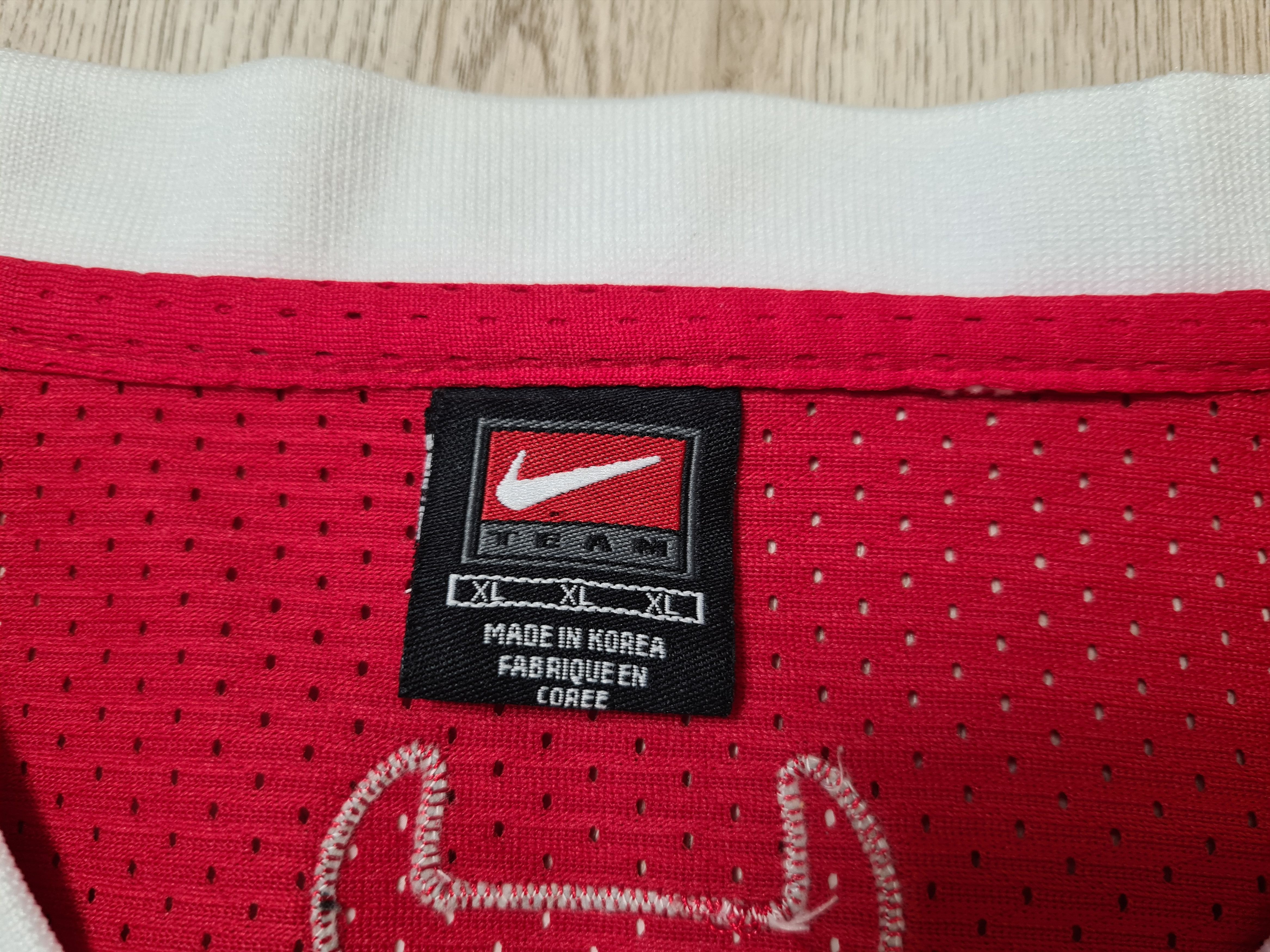 Vintage CHICAGO BULLS NIKE VINTAGE JORDAN JERSEY BASKETBALL SHIRT Size US XL / EU 56 / 4 - 8 Thumbnail