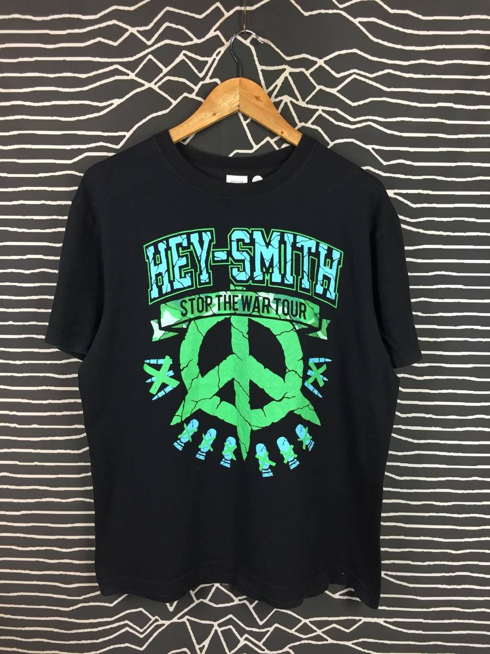 Band Tees HEY-SMITH Japanese Melodic Punk Band Stop The War Tour Tee Size US L / EU 52-54 / 3 - 1 Thumbnail
