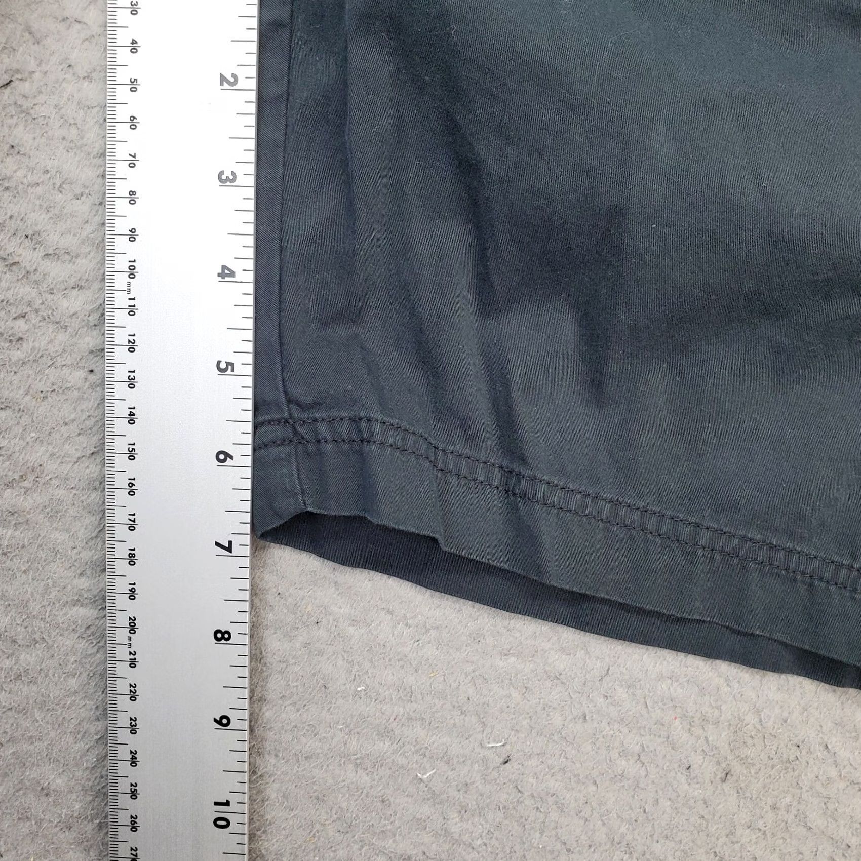 Vintage Columbia Sun Protection Chino Shorts Women Size 6/7 Navy Omni Shade 2-Button Fly Size 28" / US 6 / IT 42 - 4 Thumbnail