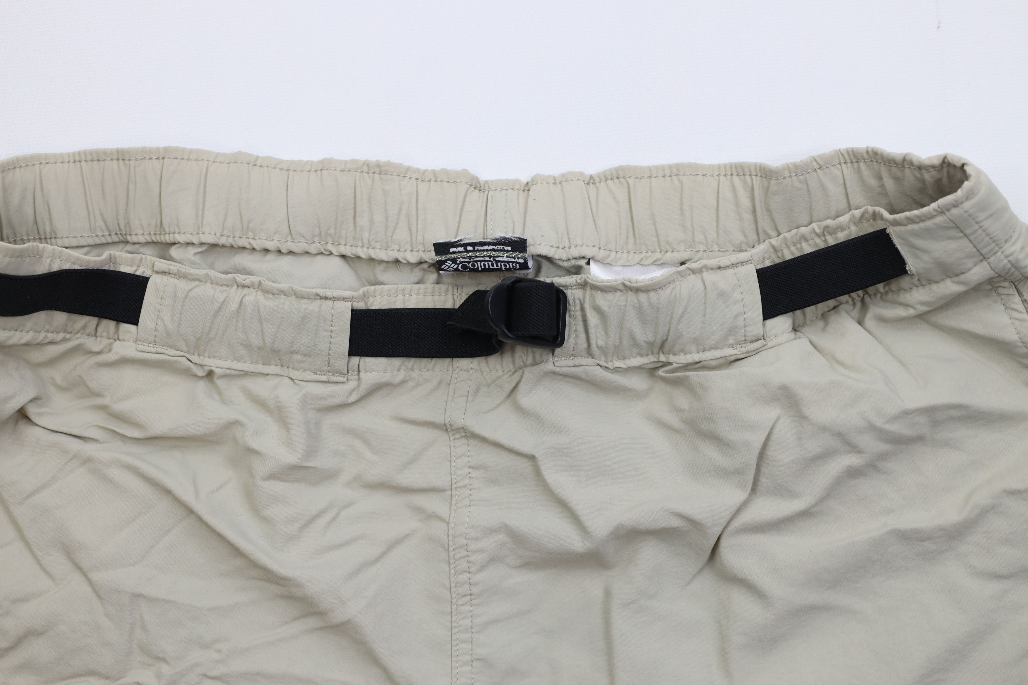 Columbia Vintage 90s Y2K Columbia Above Knee Cargo Shorts Beige Size US 32 / EU 48 - 2 Thumbnail