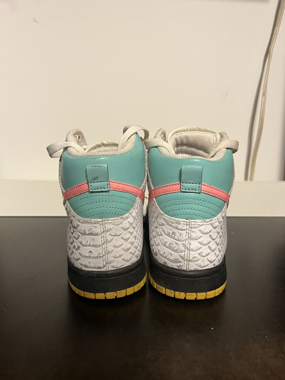 Nike Nike Dunk High 6.0 Mint Yellow Pink Women’s 7 342257-061 Size US 7 / IT 37 - 6 Thumbnail