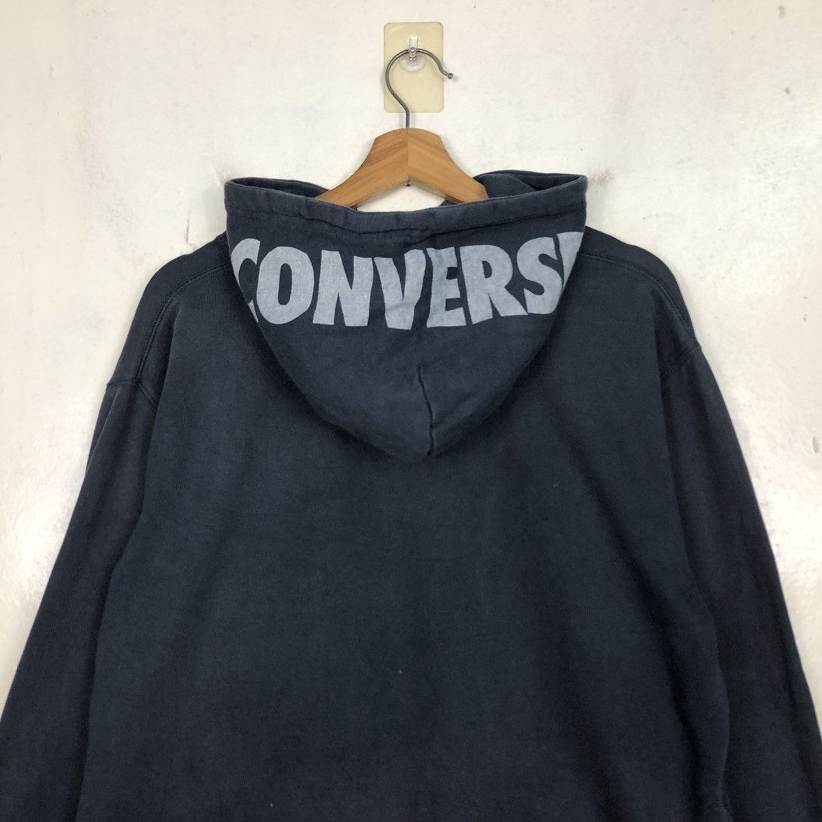 Vintage 📌Hoodie Pull Over Converse Big Logo Over Print Size US L / EU 52-54 / 3 - 11 Thumbnail