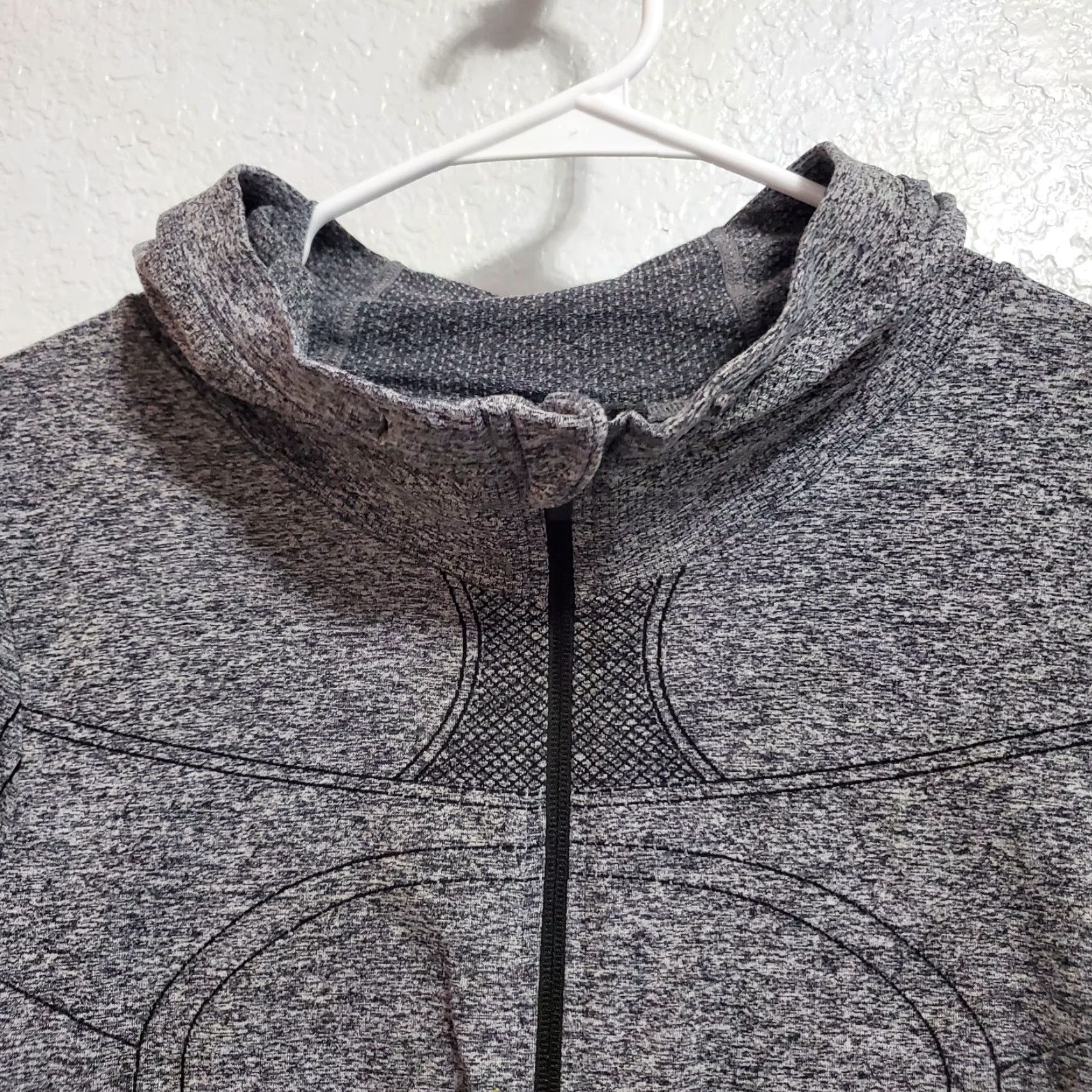 Vintage Workout Full Zip Hooded Sweatshirt Women L Gray Long Sleeve Pockets Thumbholes Slim Fit Outdoor Sports Athleisure Sweatshirt Mens Womens Size L / US 10 / IT 46 - 4 Thumbnail