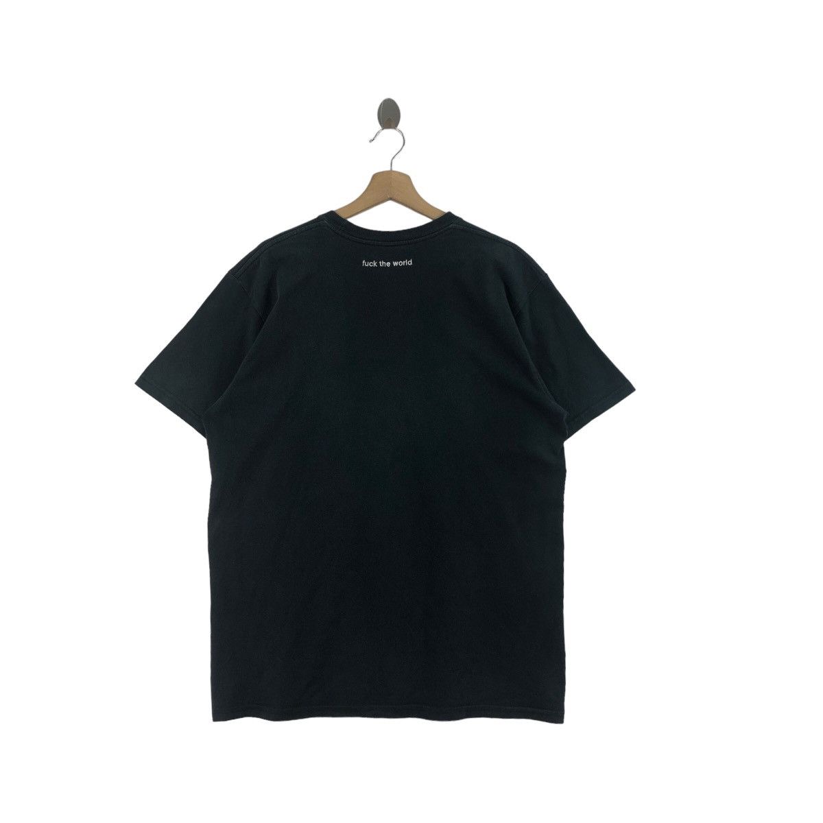 Hypebeast × Supreme Pick!! SUPREME "Fuck The World" Top Tee Tshirt Size US L / EU 52-54 / 3 - 2 Thumbnail