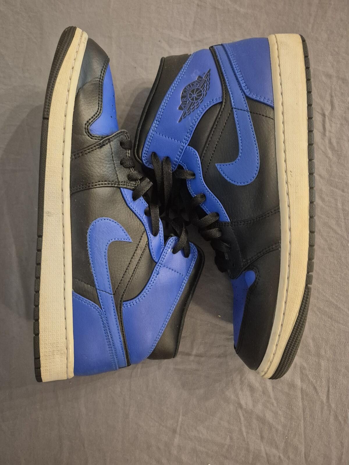Jordan Brand Jordan 1 Mid Hyper Royal Tumbled Leather Size 10 Men Size US 10 / EU 43 - 2 Thumbnail