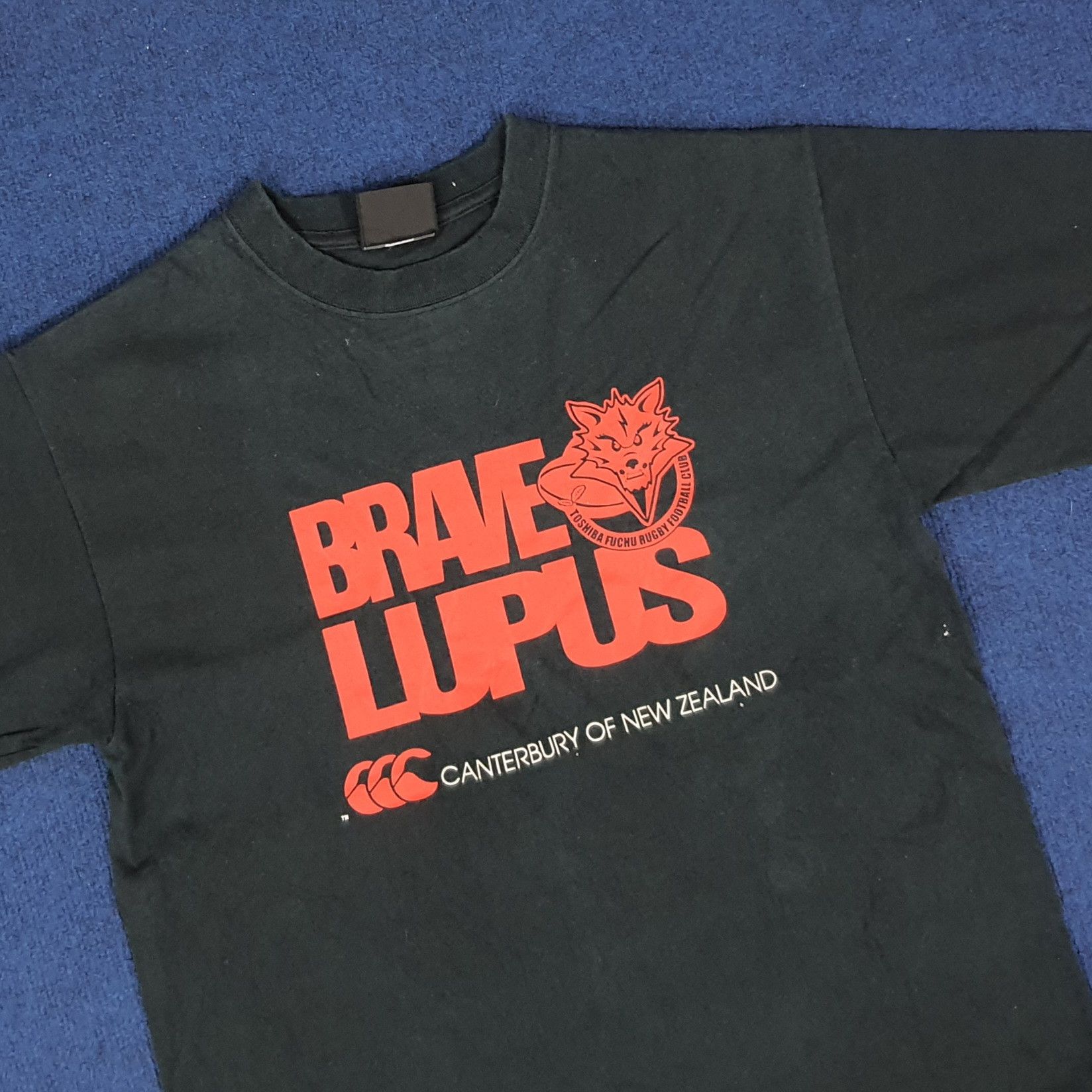 Canterbury of New Zealand × Vintage Vintage Canterbury Brave Lupus Rugby Football Club Tshirt Size US M / EU 48-50 / 2 - 2 Thumbnail