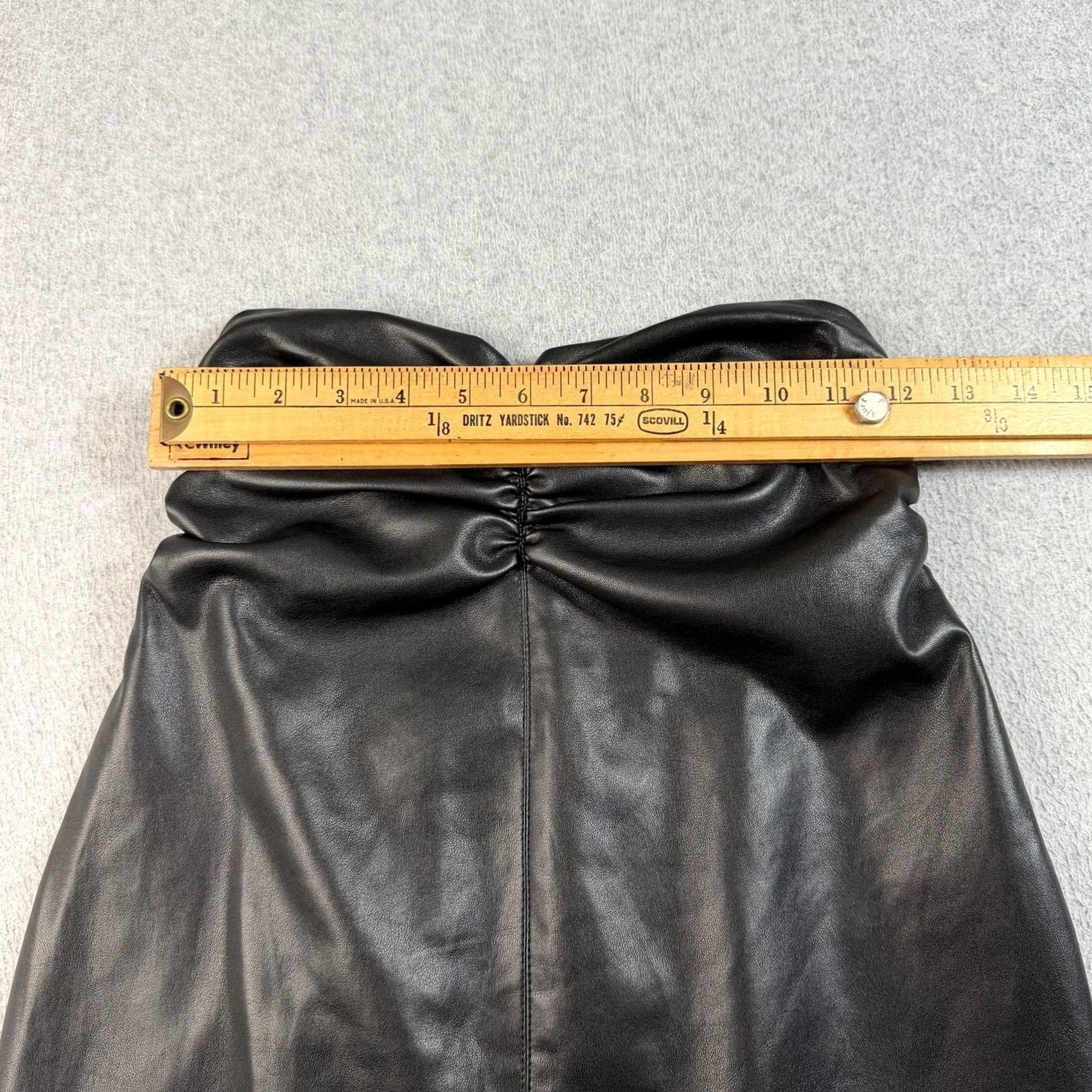 Philosophy di Lorenzo Serafini PHILOSOPHY di Lorenzo Serafini Skirt Women 4 Black Faux Leather Midi Trumpet Zipper Ruffle Party Cocktail Gothic Vintage No Boots Size 27" / US 4 / IT 40 - 7 Thumbnail
