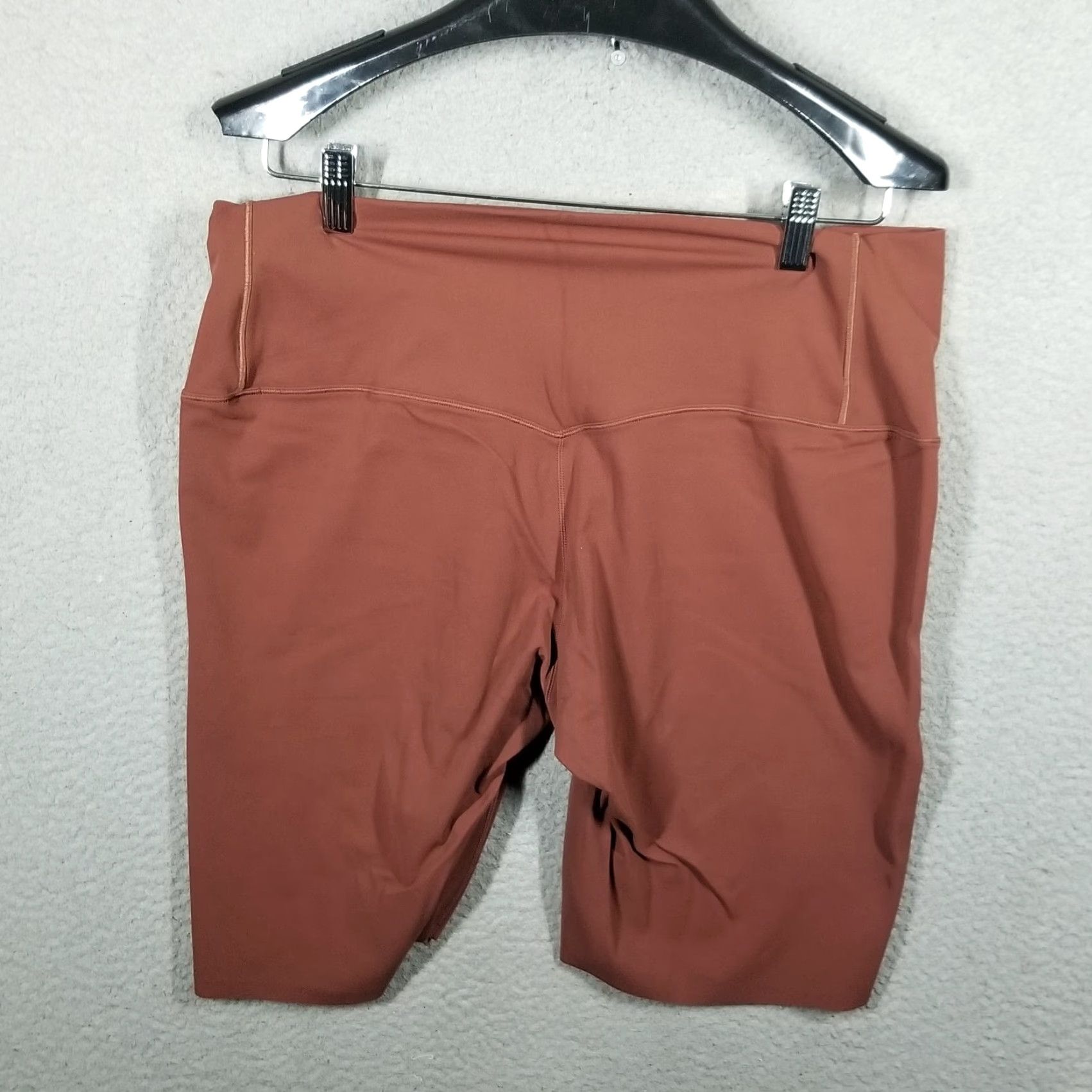 Nike Nike Womens Biker Shorts XL Brown Dri-FIT 8-Inch Inseam Activewear Size 40" / US 18 - 2 Thumbnail
