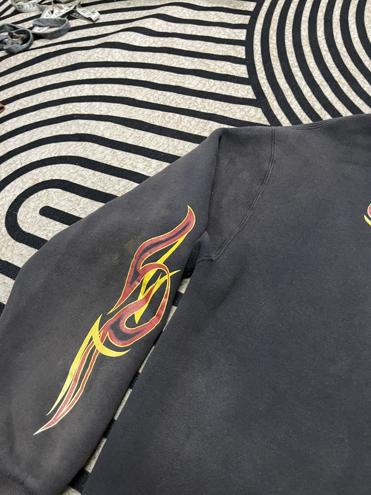 Sun Surf 2000s PIKO HAWAIIAN LONGBOARD WEAR SUN FADED TRIBAL HOODIE Size US L / EU 52-54 / 3 - 21 Thumbnail