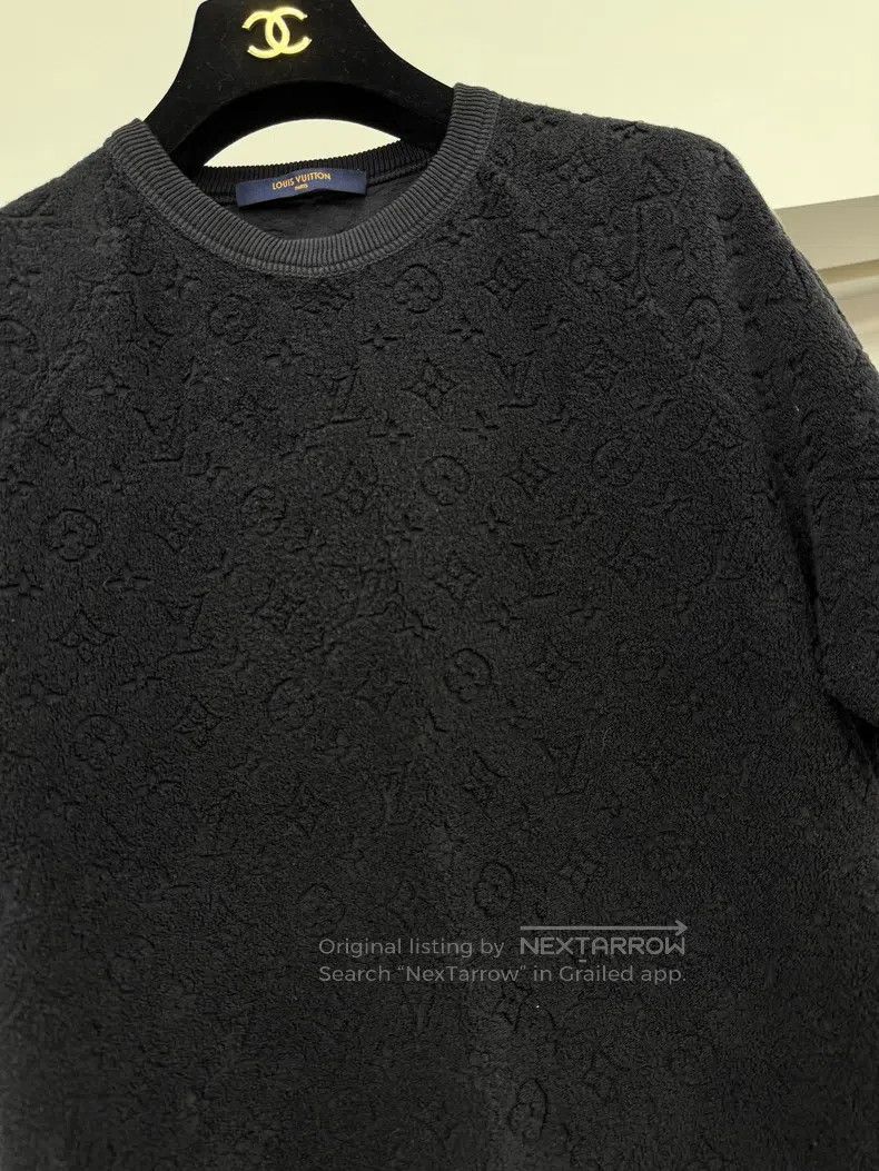 Louis Vuitton Louis Vuitton Black embossed presbyopic towel material sho Size US M / EU 48-50 / 2 - 2 Thumbnail