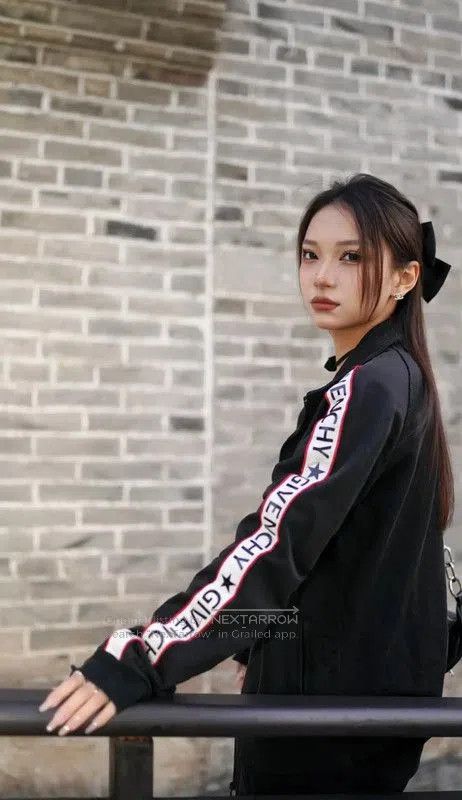 Givenchy Givenchy Women's Black Cotton Jacket for Spring . Size S / US 4 / IT 40 - 5 Thumbnail