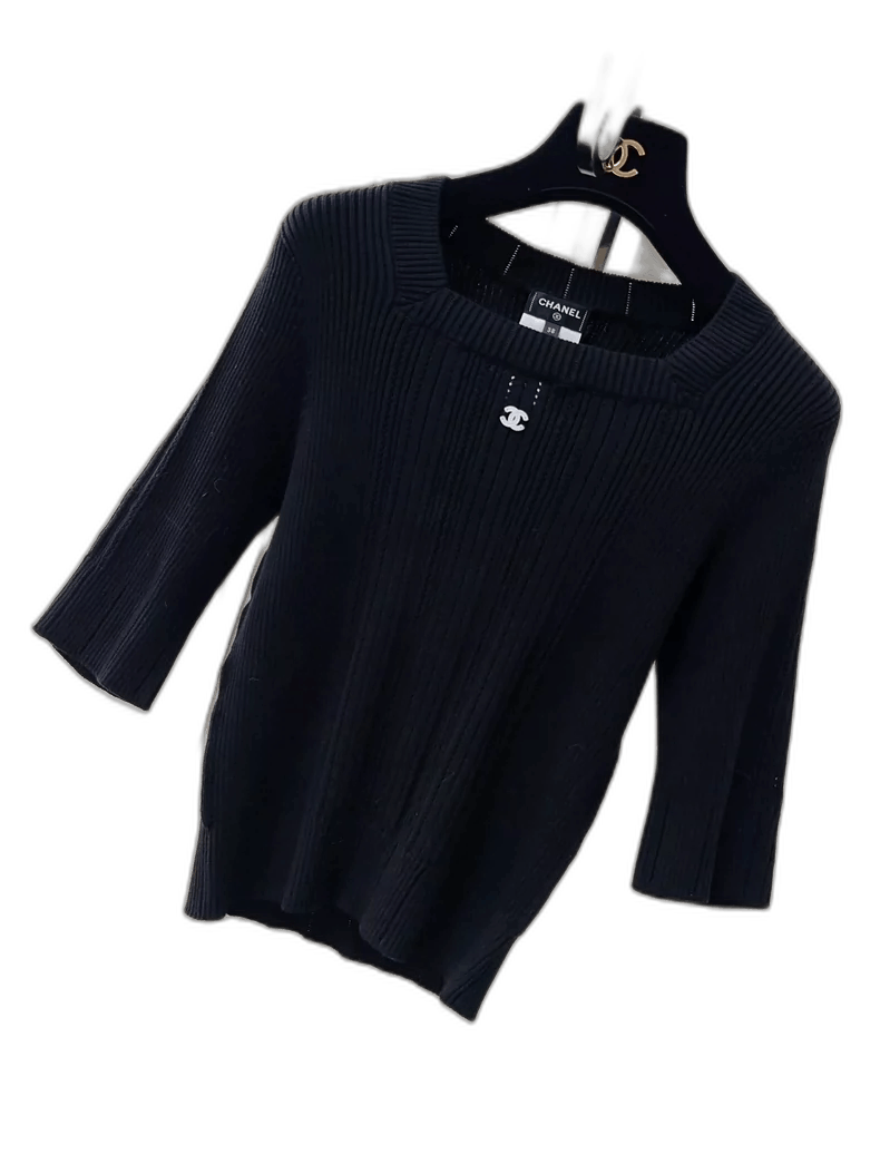Chanel Chanel Black Knit Top with Logo Size M / US 6-8 / IT 42-44 - 1 Thumbnail