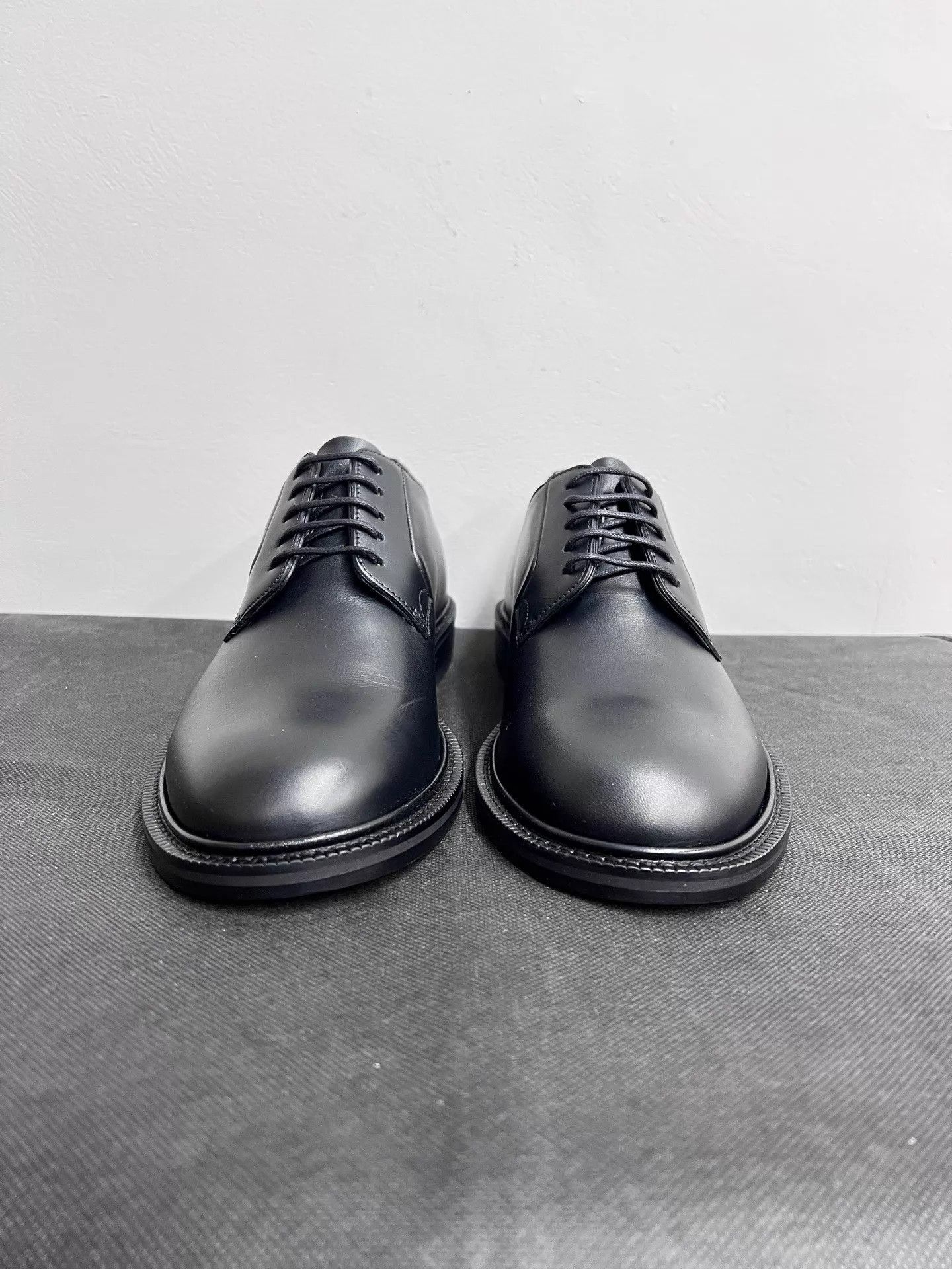 Valentino Valentino round toe lace-up Derby shoe 40 EU/US 6 BNIB Size US 7 / EU 40 - 2 Thumbnail