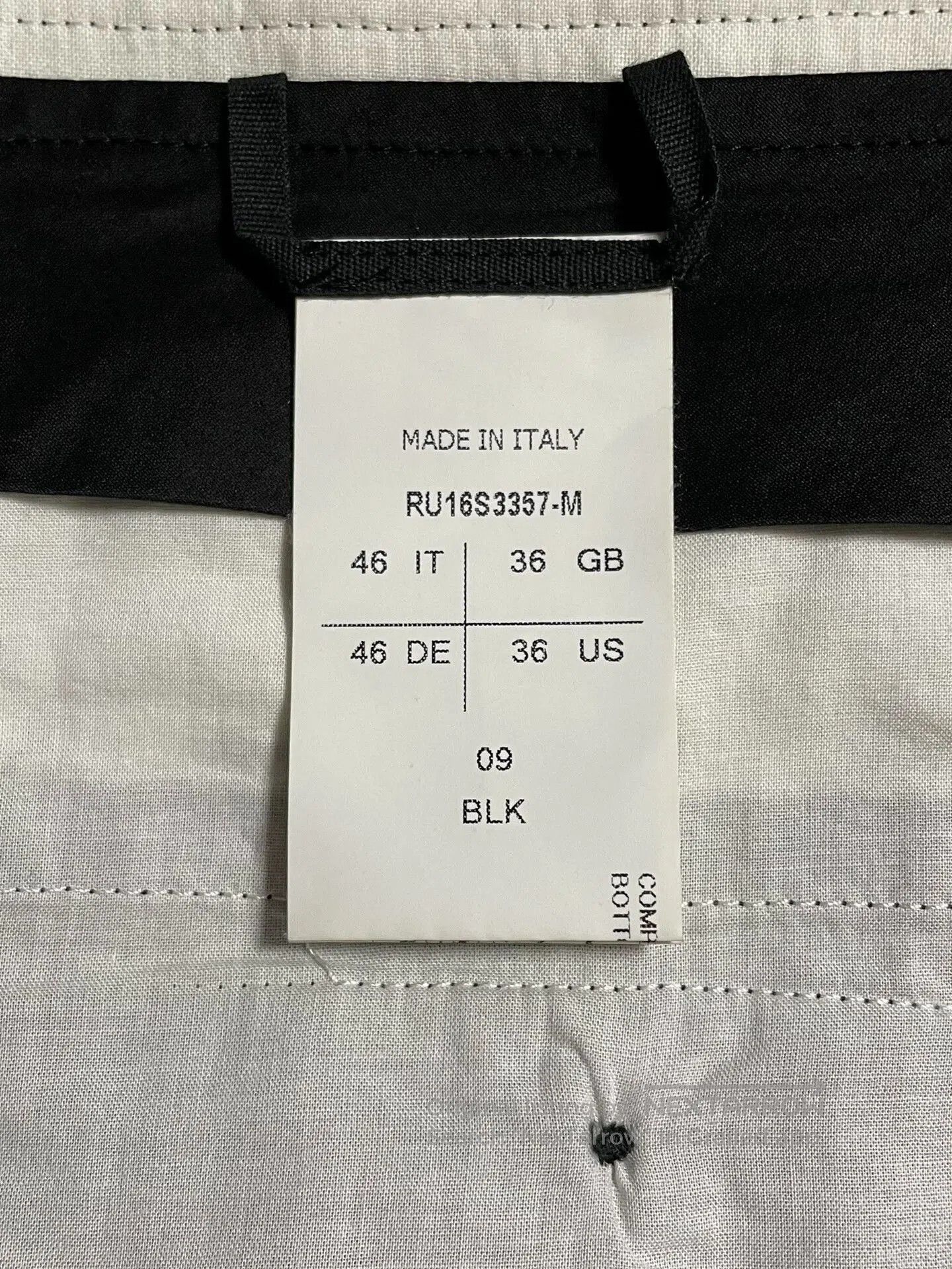 Rick Owens Rick Owens RO Asymmetrical Shorts. Size US 32 / EU 48 - 3 Thumbnail