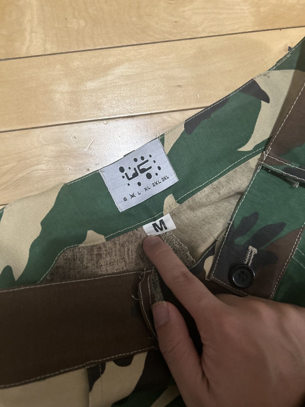 Other Baggy camo cargos Size US 31 - 4 Thumbnail