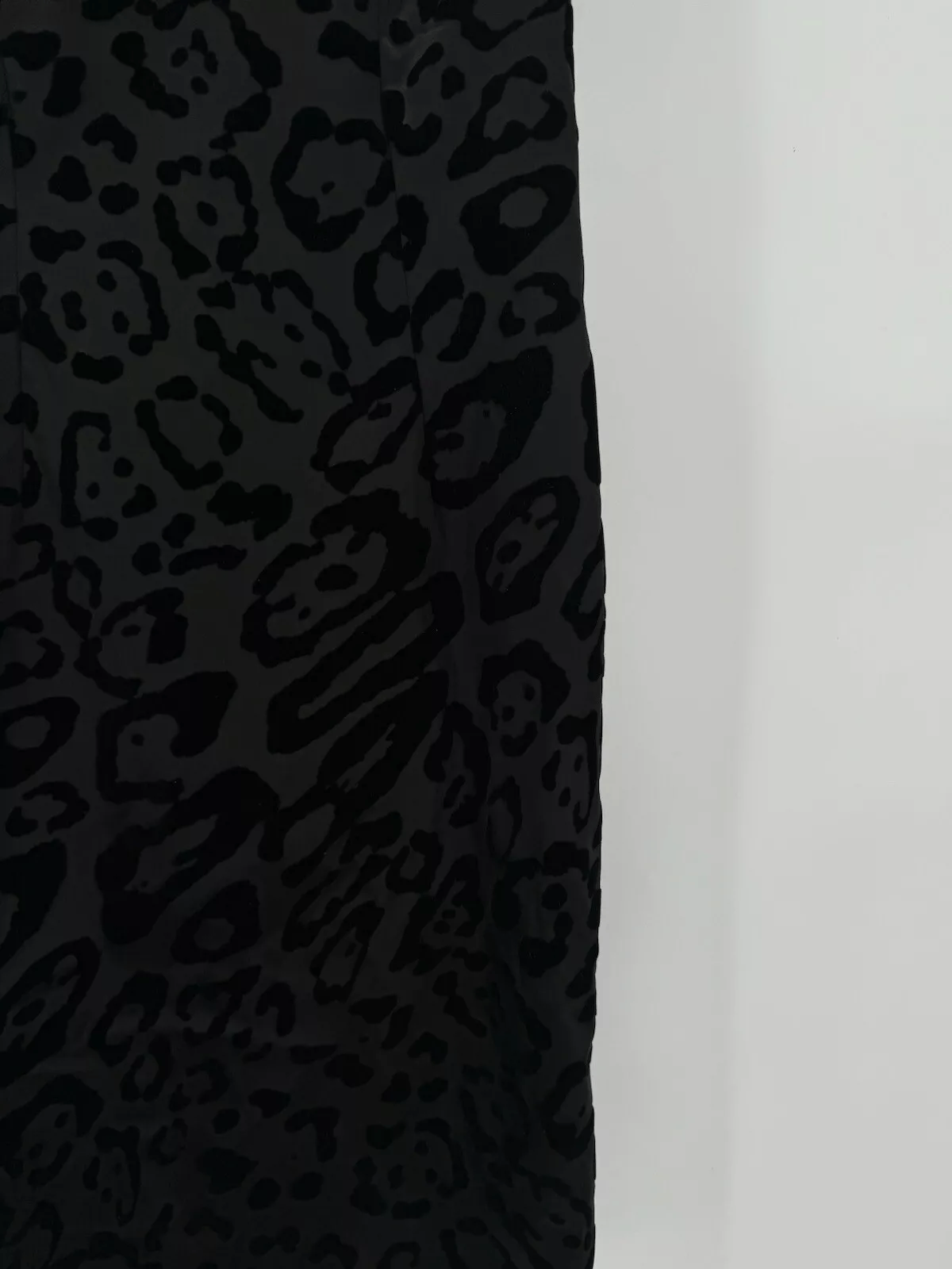 Dolce & Gabbana Dolce & Gabbana Animal Print Midi Length Dress Size: M US8 Size M / US 6-8 / IT 42-44 - 8 Thumbnail