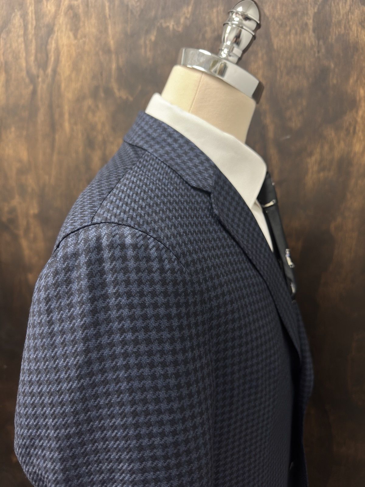 Emporio Armani EMPORIO ARMANI Super 130's Wool Houndstooth Navy Blazer Size 44R - 6 Thumbnail