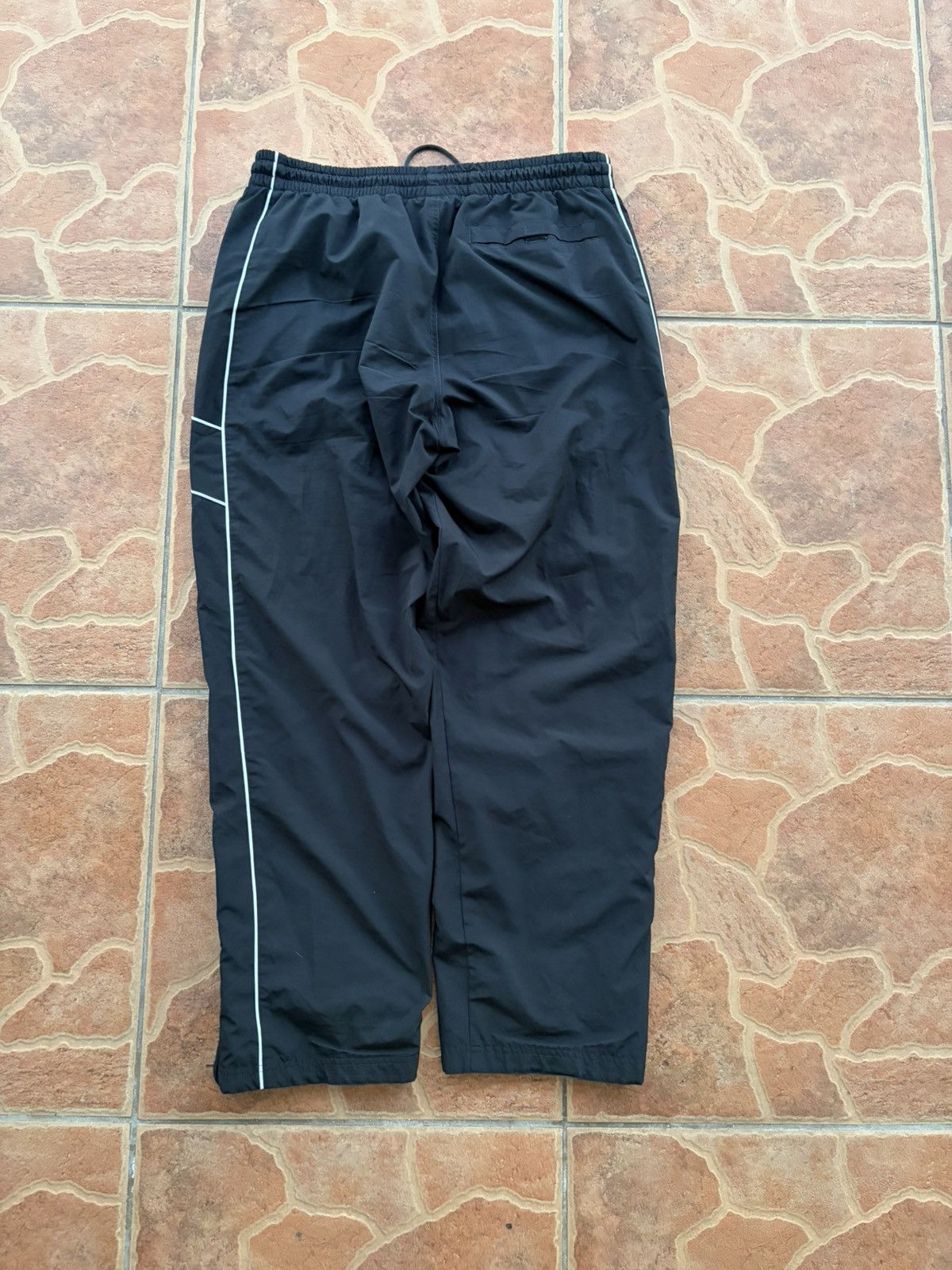 Nike Vintage baggy Nike sweatpants Size US 33 - 3 Thumbnail