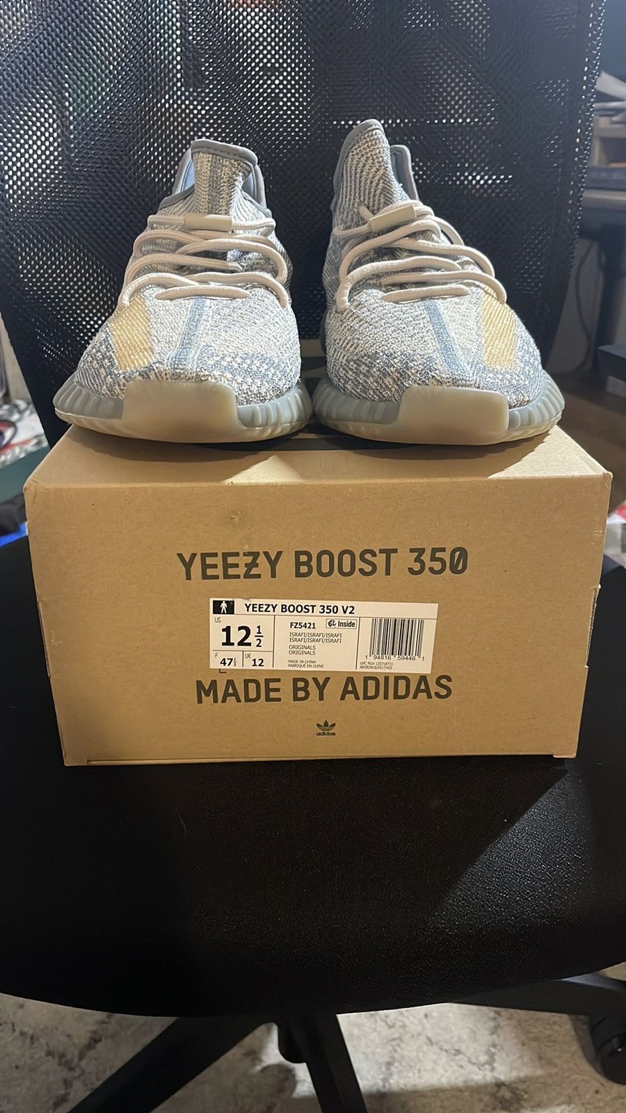 Adidas Yeezy Boost 350 V2 Israfi 12.5 Size US 12.5 / EU 45-46 - 1 Thumbnail
