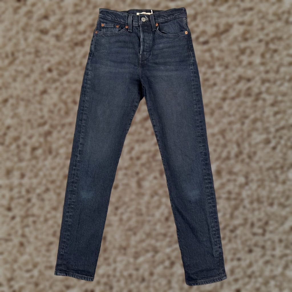 Levi's Wedgie Fit Jeans Womens Medium Wash Denim 24x27 Retro 90s Cotton Straight Fit Big E