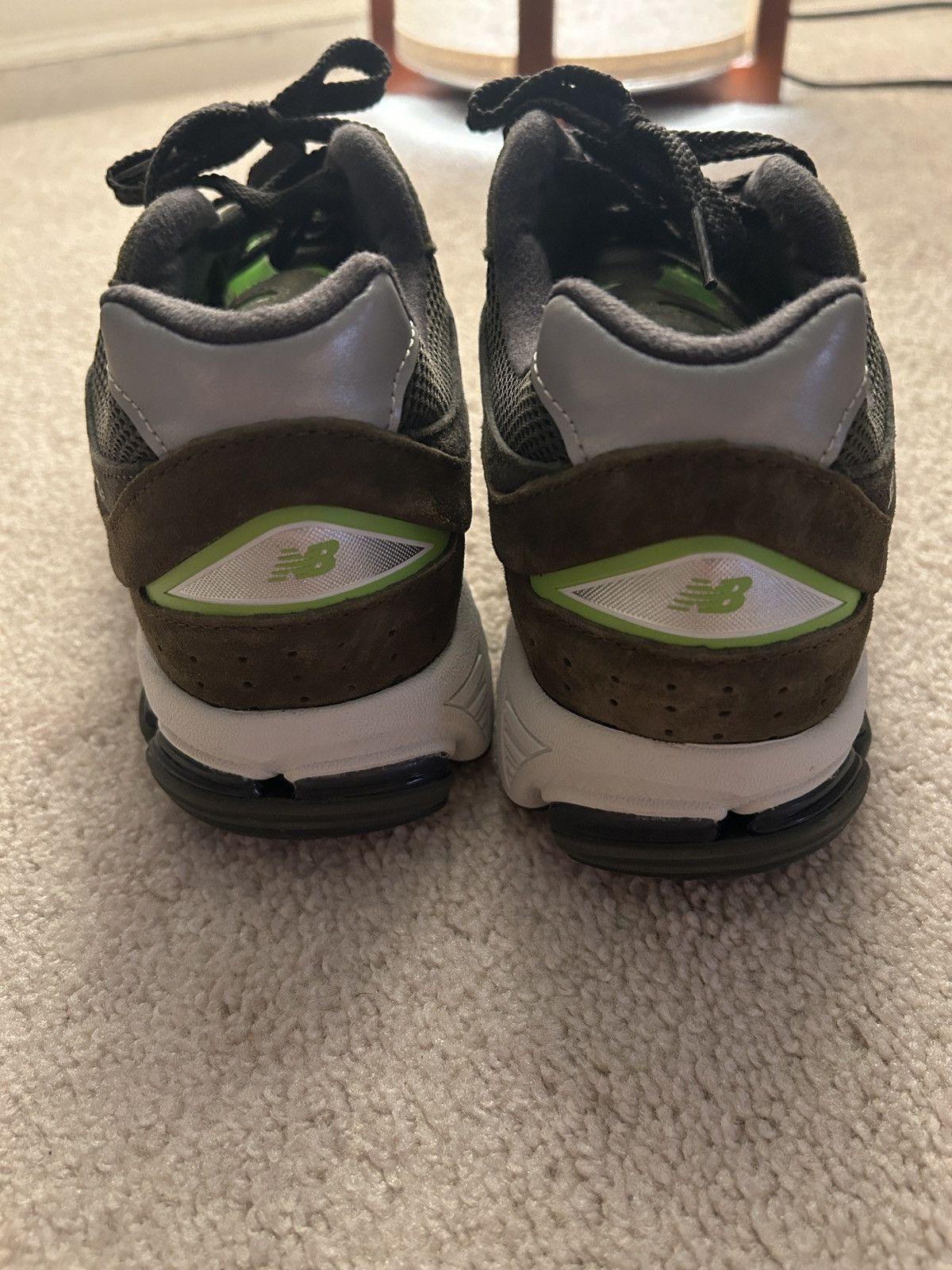 New Balance 2002r Olive w/ volt accent Size US 10 / EU 43 - 3 Thumbnail
