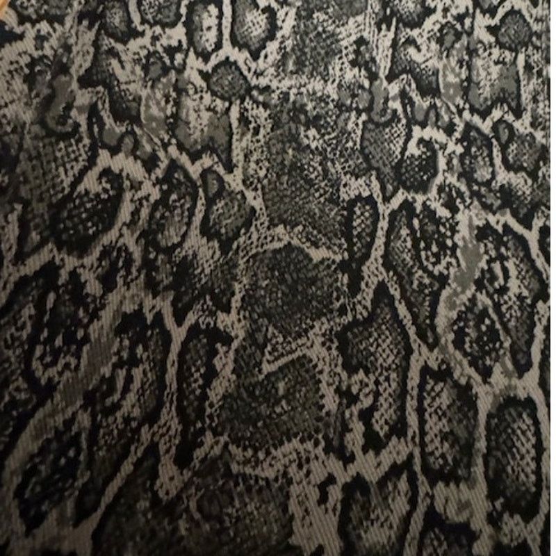 Spanx SPANX NWOT Women's Jeanish Ankle Leggings Taupe Snakeskin M Size 32" / US 10 / IT 46 - 6 Thumbnail