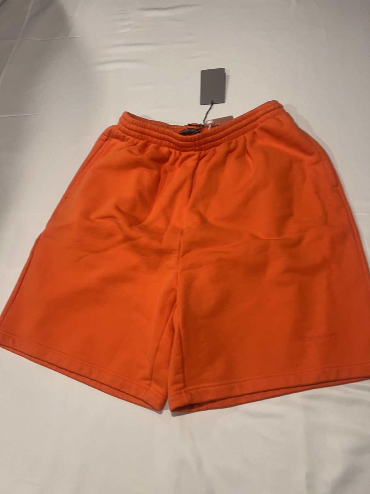 Balenciaga Balenciaga men’s oversized shorts. XS-L. $690 Size US 36 / EU 52 - 13 Thumbnail
