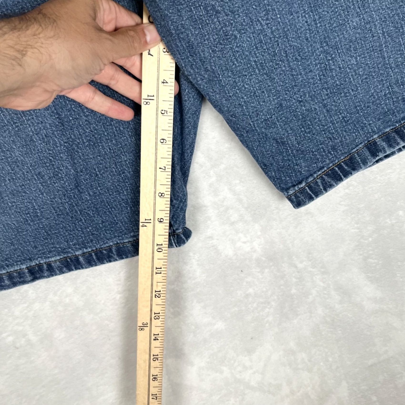 Wrangler Wrangler Cargo Shorts Mens 44 Blue Denim Relaxed Fit Carpenter Workwear Utility Shorts Casual Wide Pockets Denim 10in Inseam Regular Size 44 Mens Size US 44 / EU 60 - 3 Thumbnail