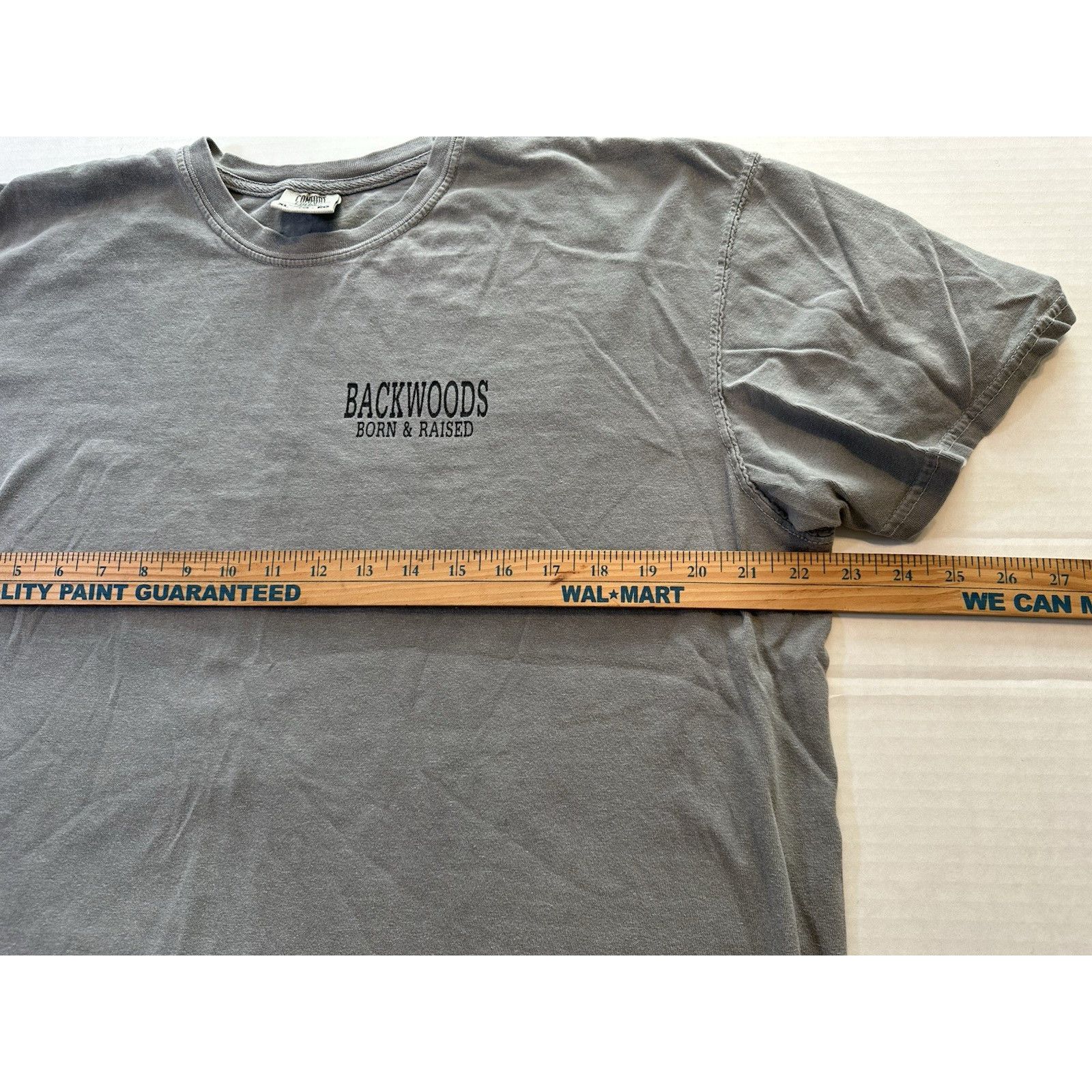 Comfort Colors Comfort Colors Backwoods Born & Raised Dog T-shirt XL Gray Size US XL / EU 56 / 4 - 6 Thumbnail