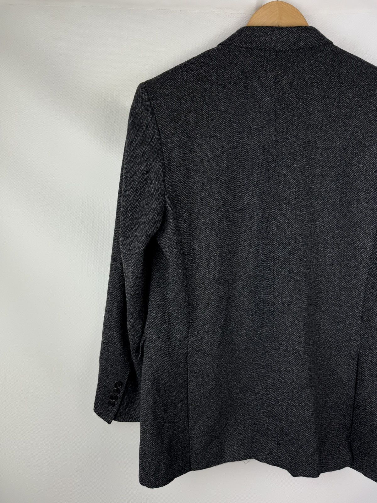 Canali Canali men’s herringbone wool tweed blazer jacket sportcoat Size 42R - 11 Thumbnail