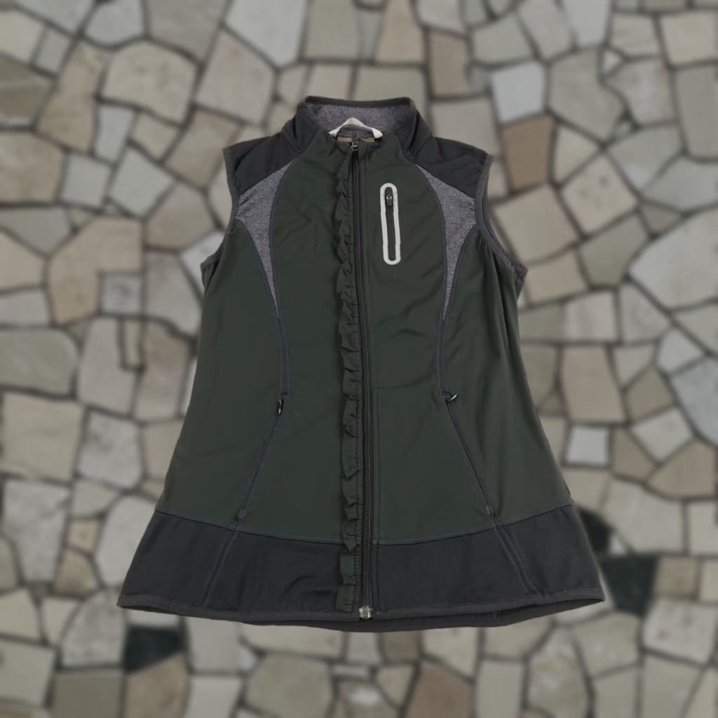 Athleta Athleta Vest Womens Small Black Gray Full Zip Sleeveless Performance Running Size S / US 4 / IT 40 - 1 Thumbnail