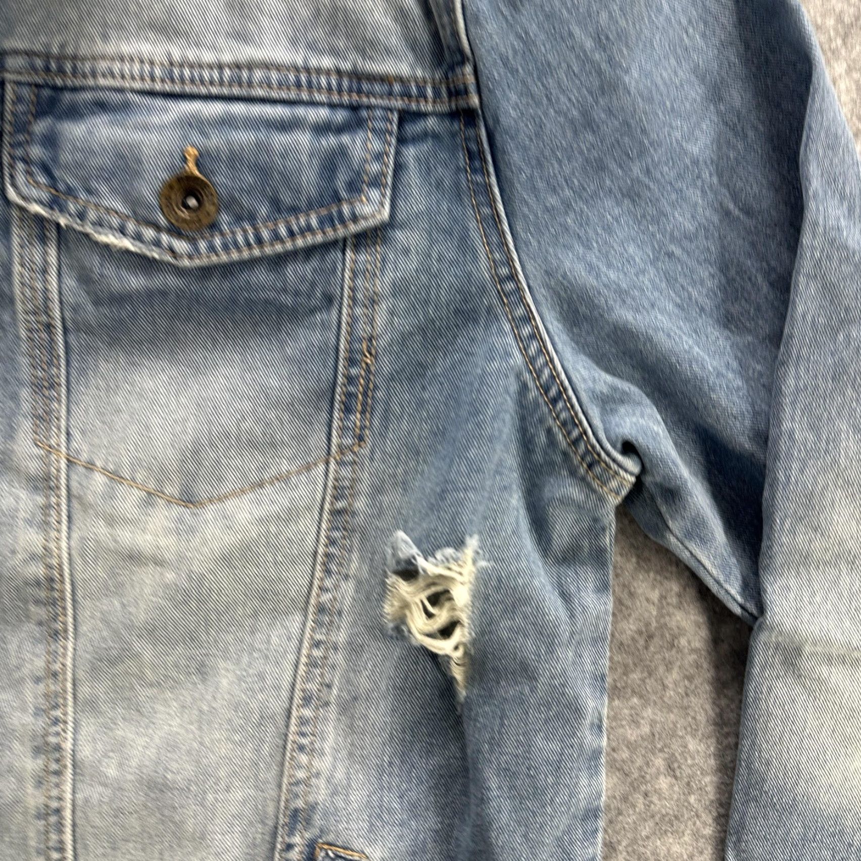 Vintage VINTAGE Request Mens Denim Jacket XL Blue Distressed TruckeR Coat Button Front Casual Size US XL / EU 56 / 4 - 6 Thumbnail
