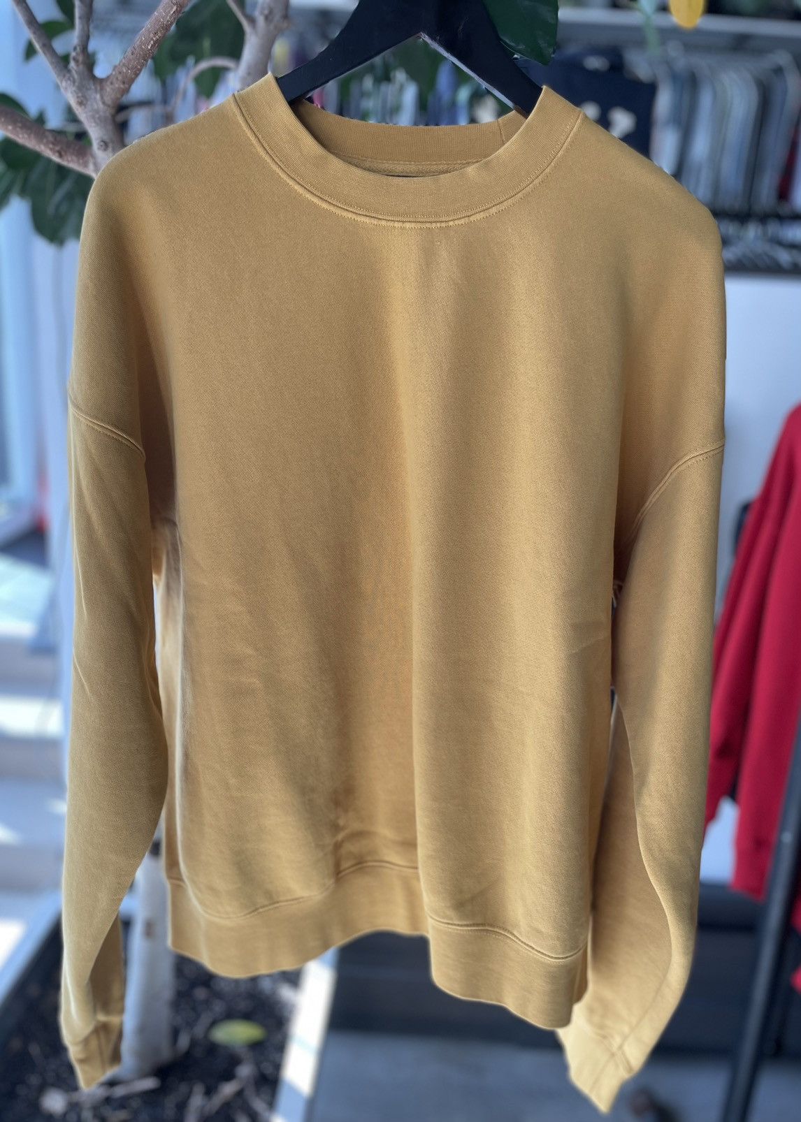 Essentials × Fear of God Fear of God Essentials Long Beach 3M Crewneck Size US S / EU 44-46 / 1 - 1 Thumbnail