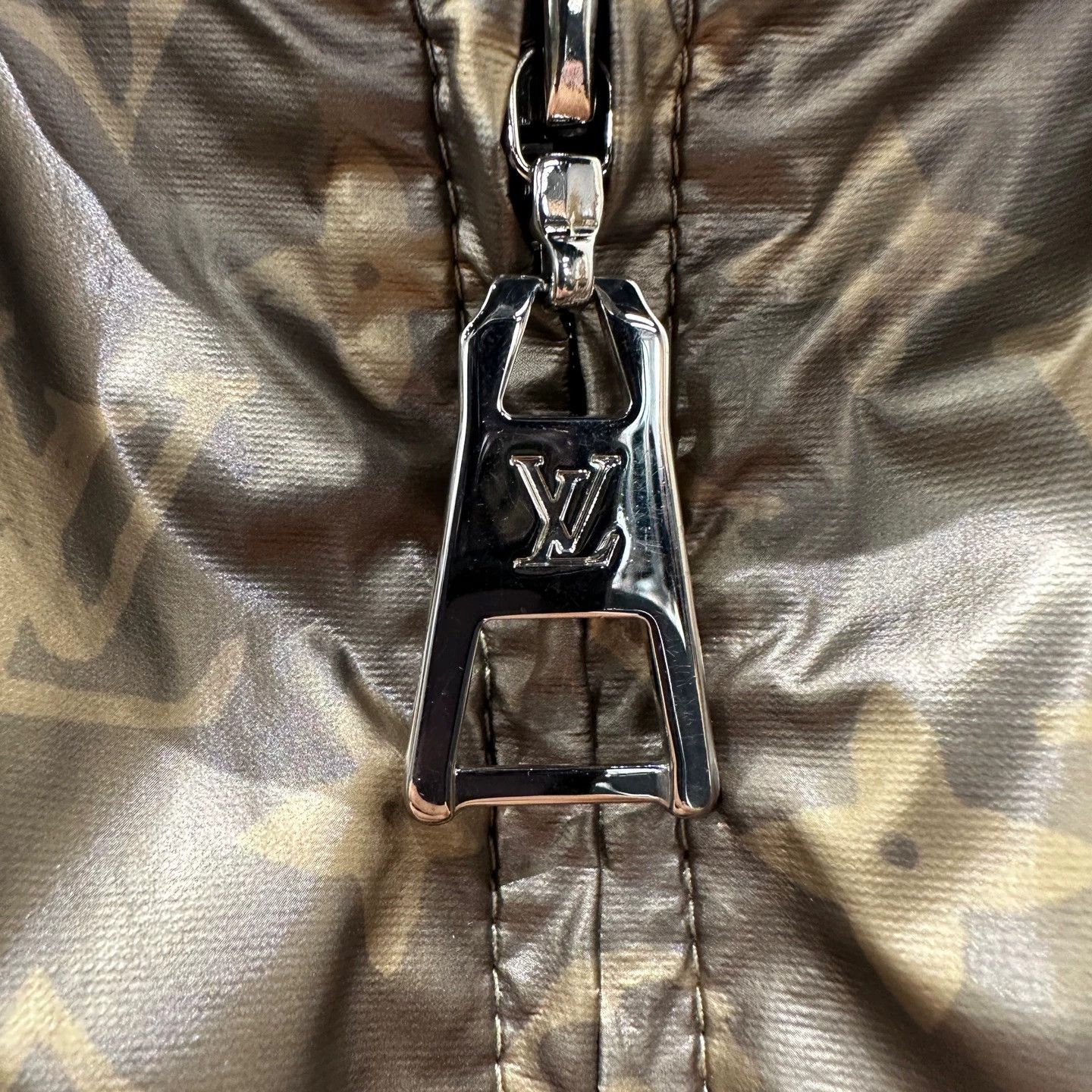 Louis Vuitton Louis Vuitton Monogram Print Metallic Zipper Jacket 36 Size XS / US 0-2 / IT 36-38 - 7 Thumbnail