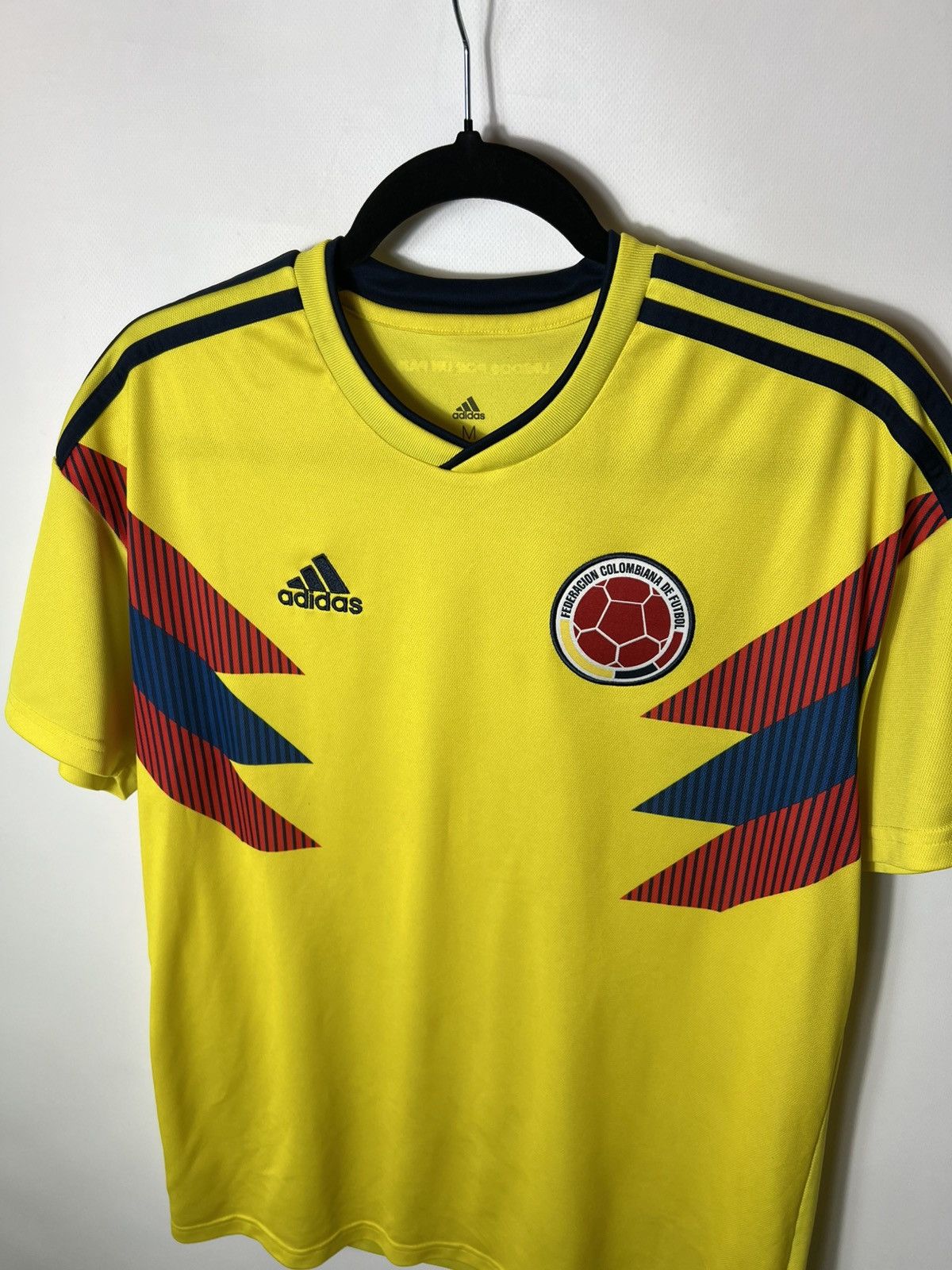 Adidas Vintage 2017 Adidas Columbia Soccer football home jersey Size US M / EU 48-50 / 2 - 2 Thumbnail